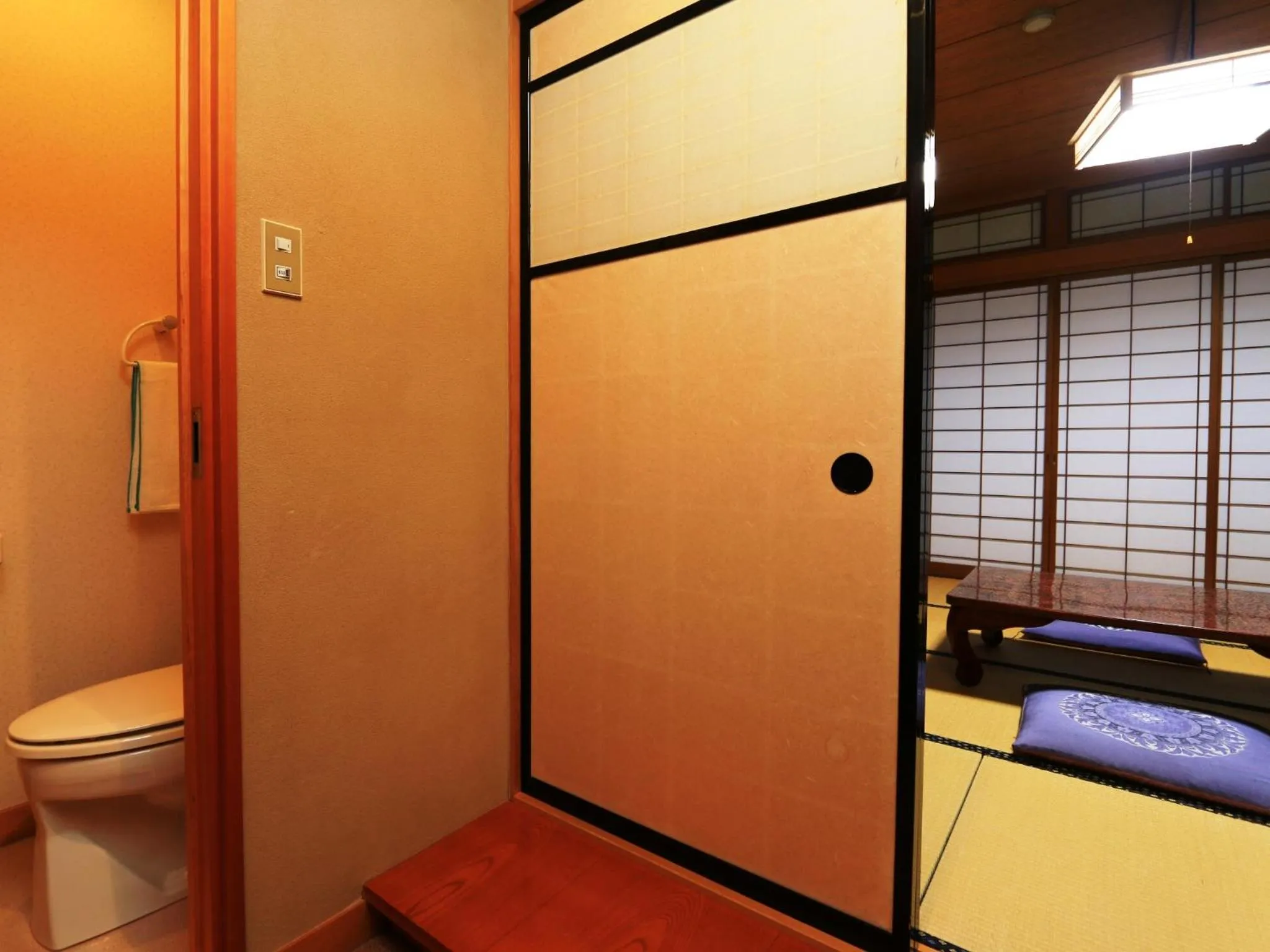 Toilet in Yunohirakan