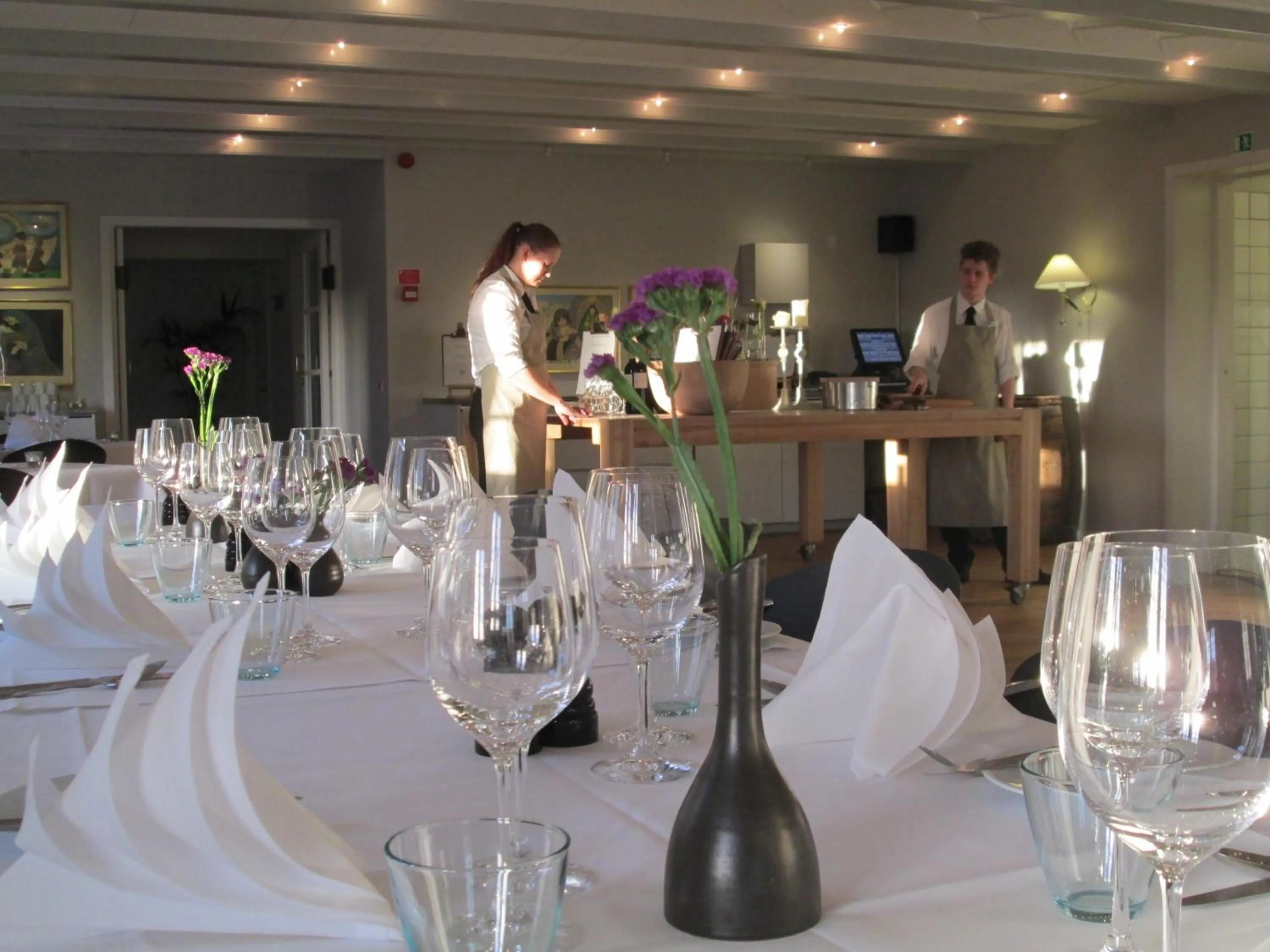 Restaurant/places to eat in Haraldskær Sinatur Hotel & Konference