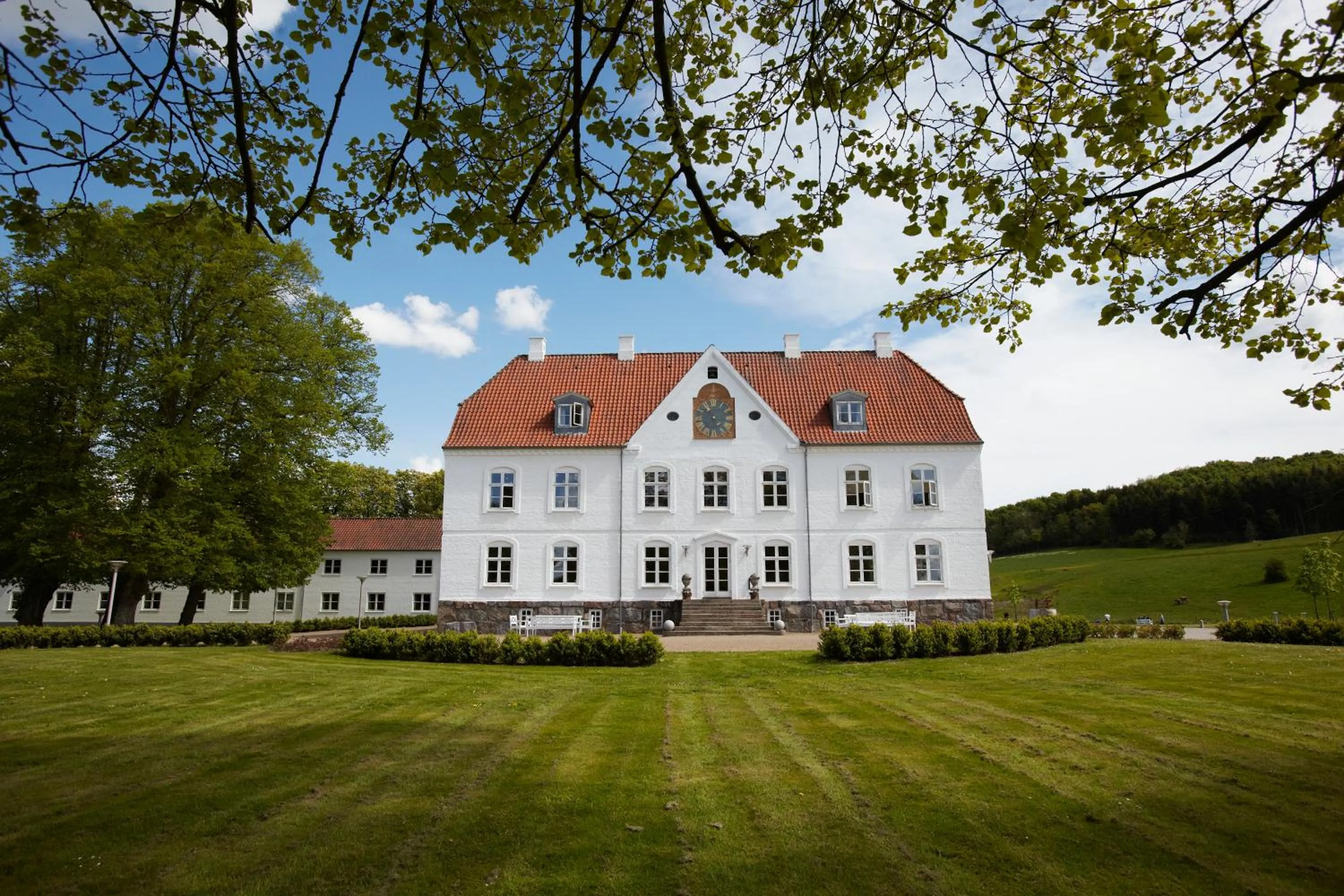Property building in Haraldskær Sinatur Hotel & Konference
