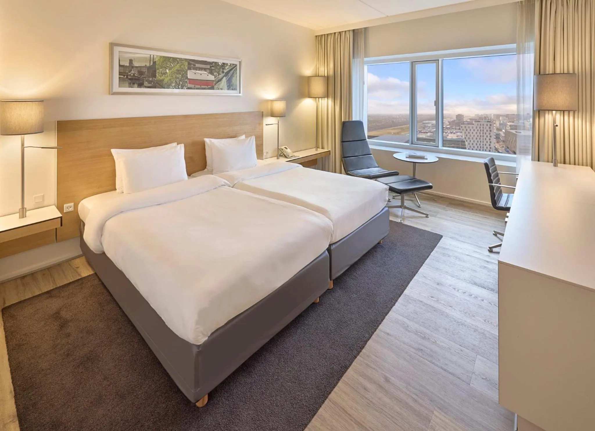 Photo of the whole room, Bed in Crowne Plaza Copenhagen Towers by IHG