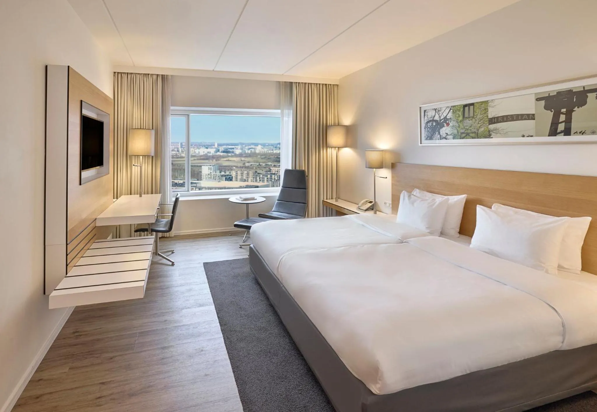 Photo of the whole room, Bed in Crowne Plaza Copenhagen Towers by IHG