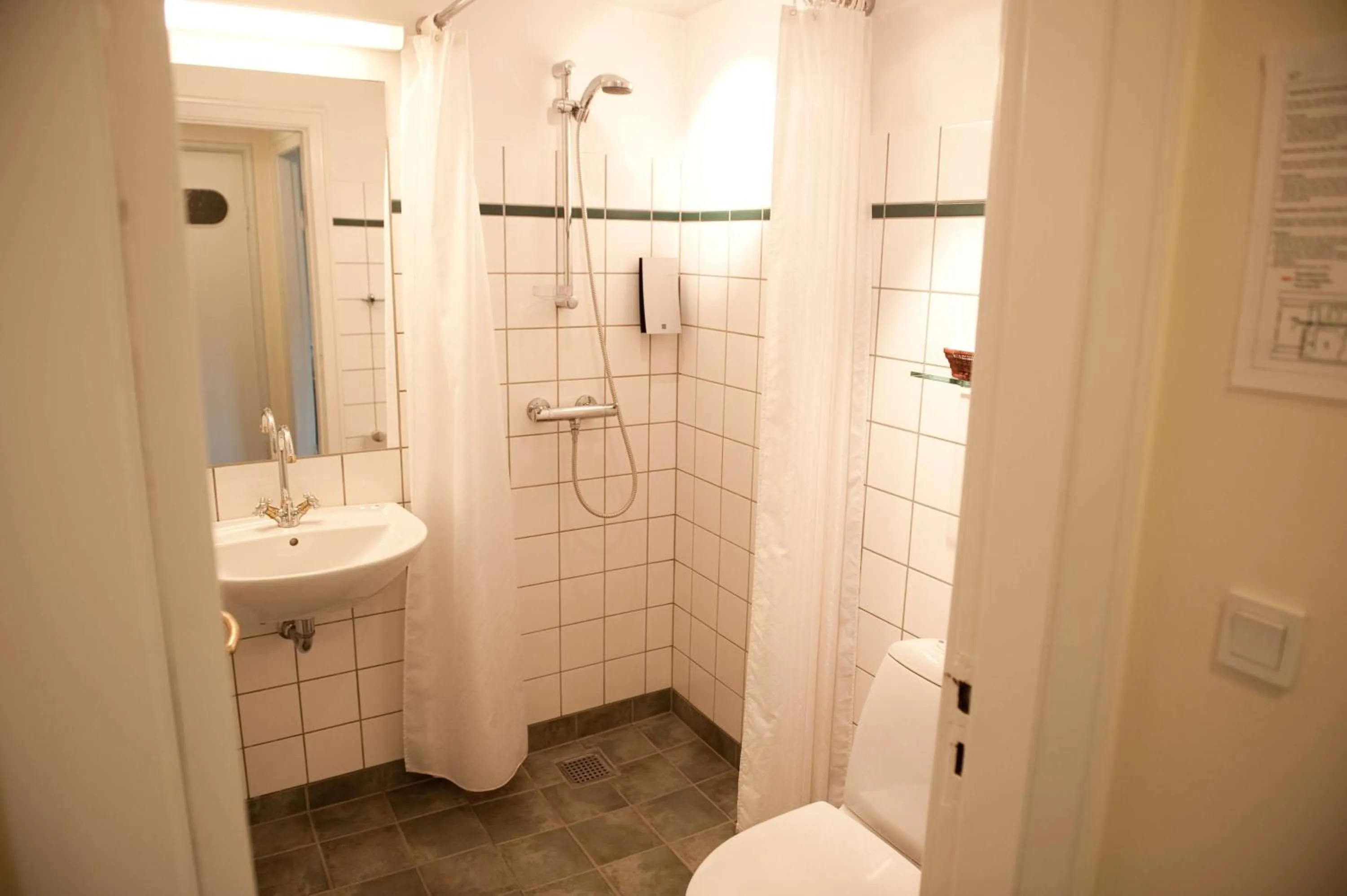 Photo of the whole room in Gl Skovridergaard