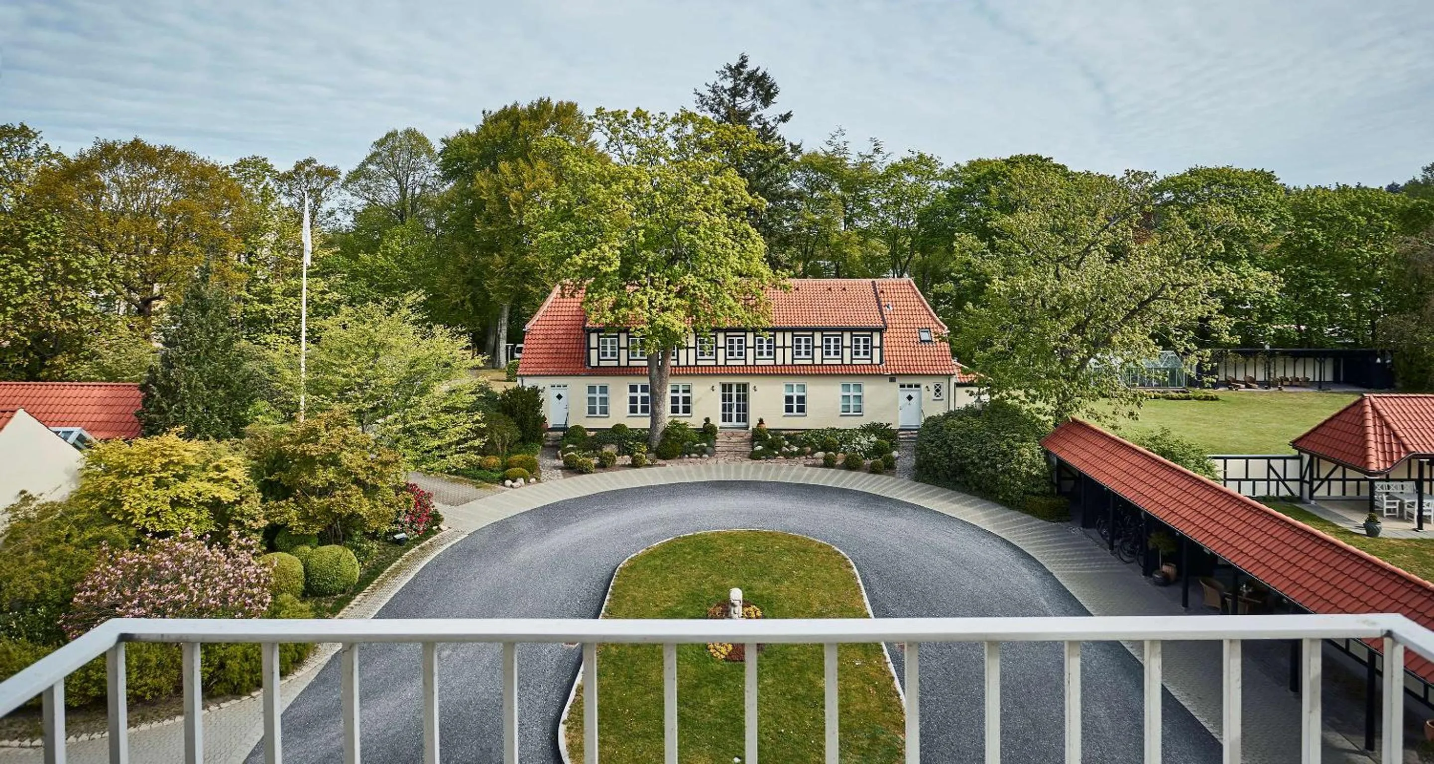 Property building in Gl Skovridergaard