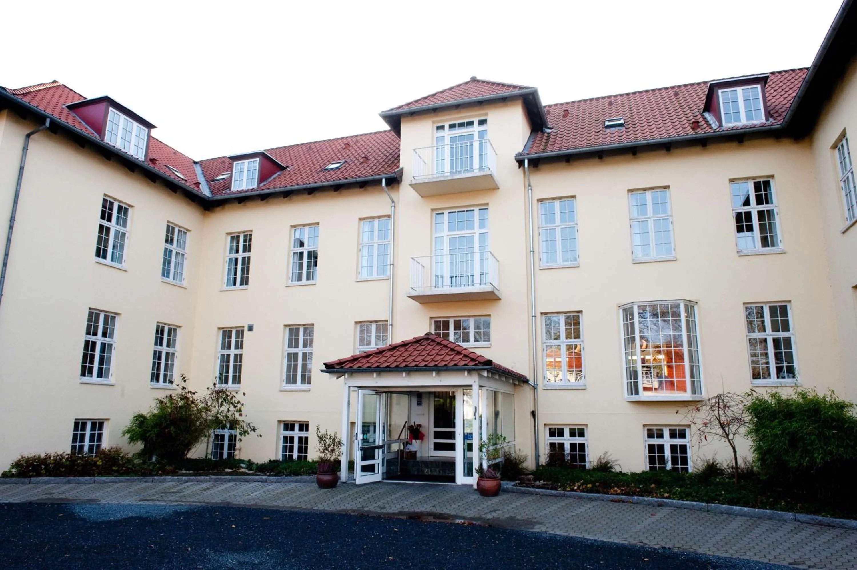 Property building in Gl Skovridergaard