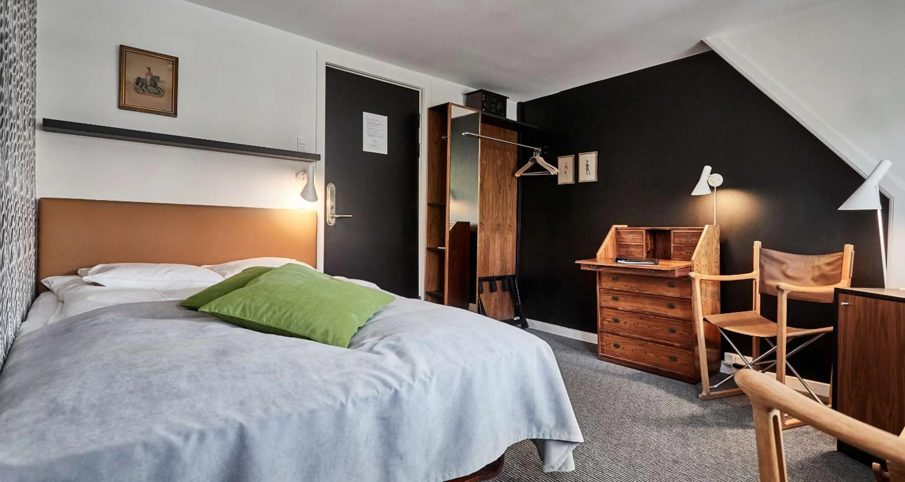 Photo of the whole room, Bed in Gl Skovridergaard