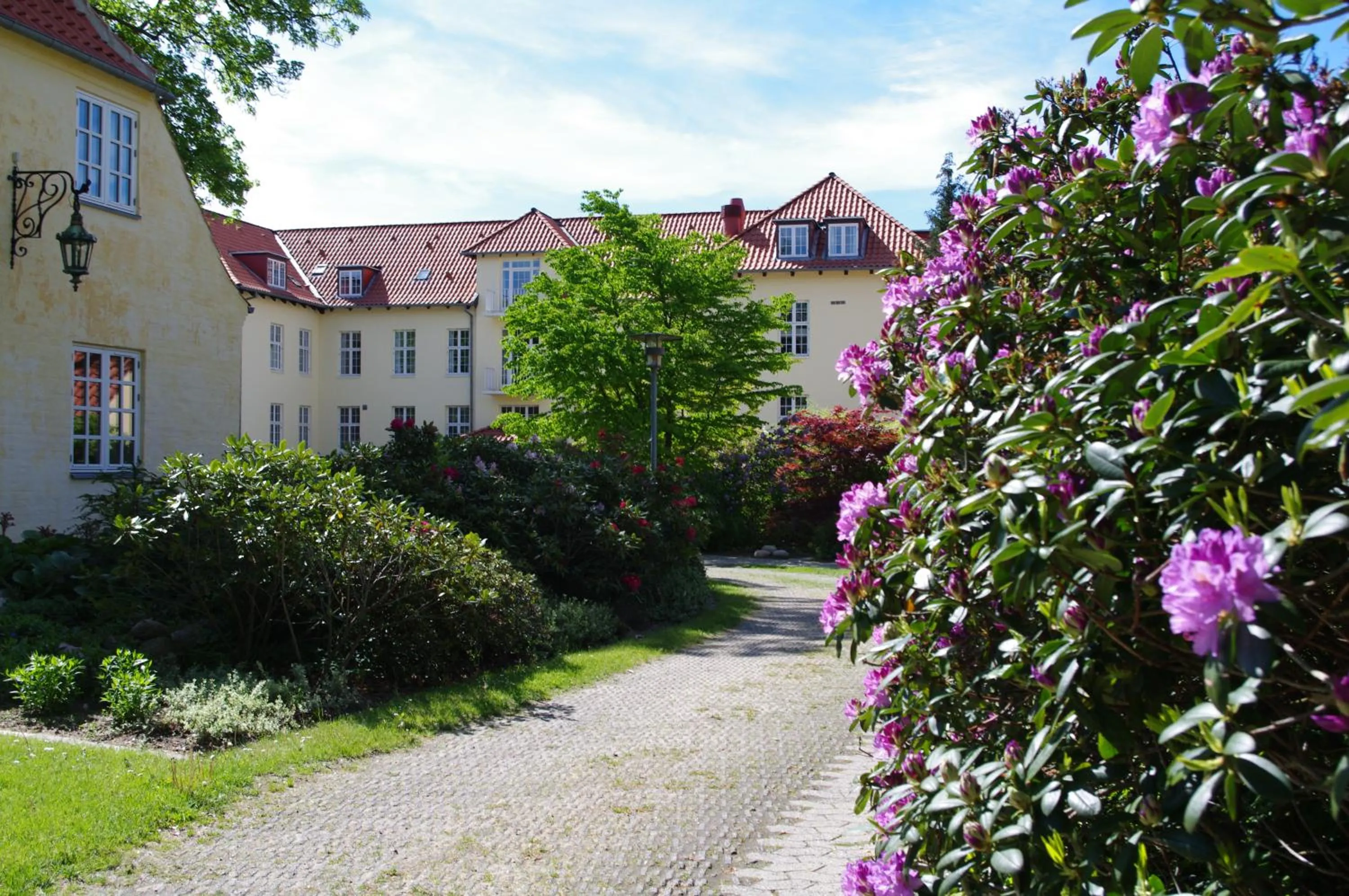 Facade/entrance in Gl Skovridergaard
