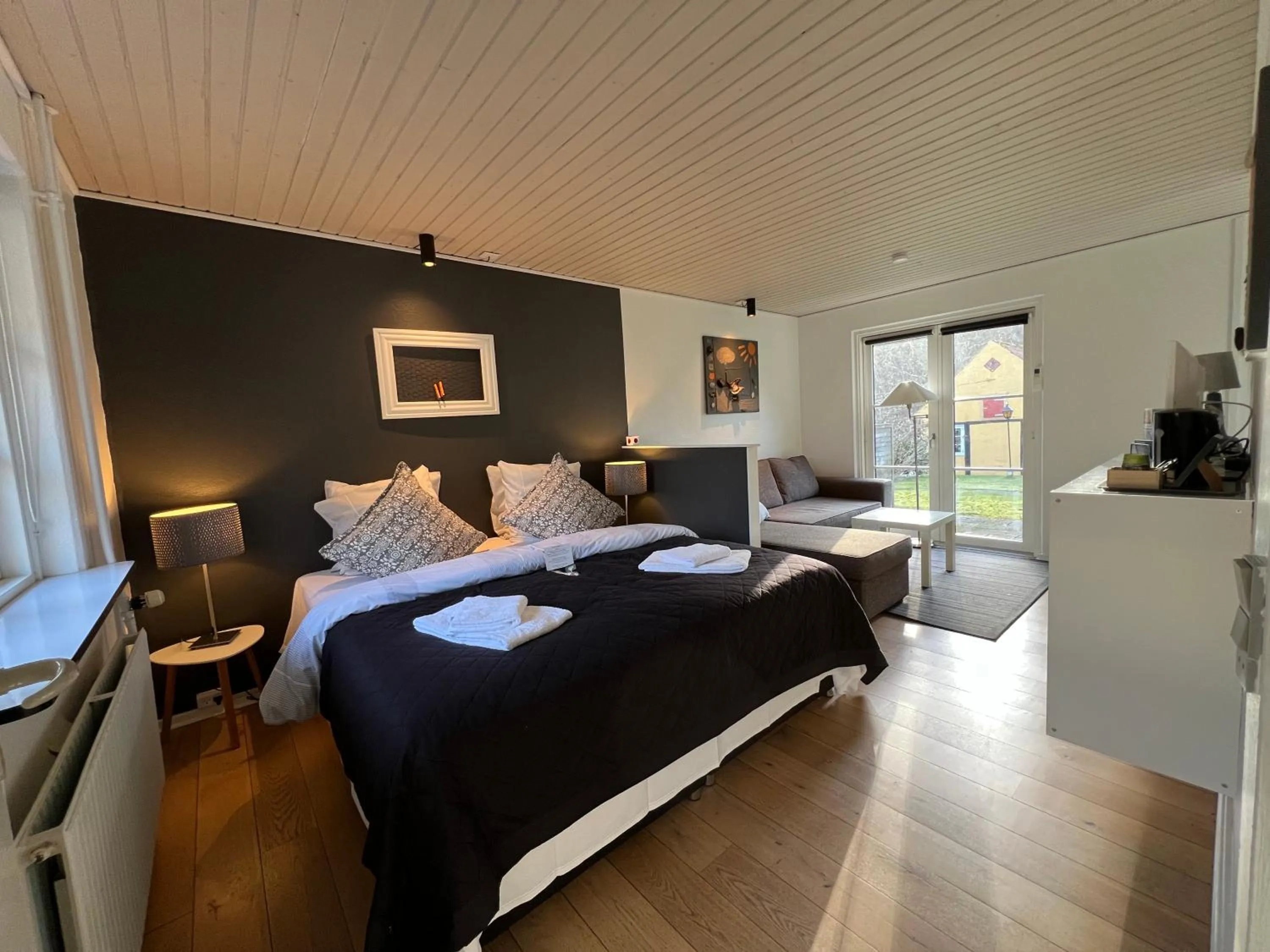 Bedroom, Bed in Hotel Skovly