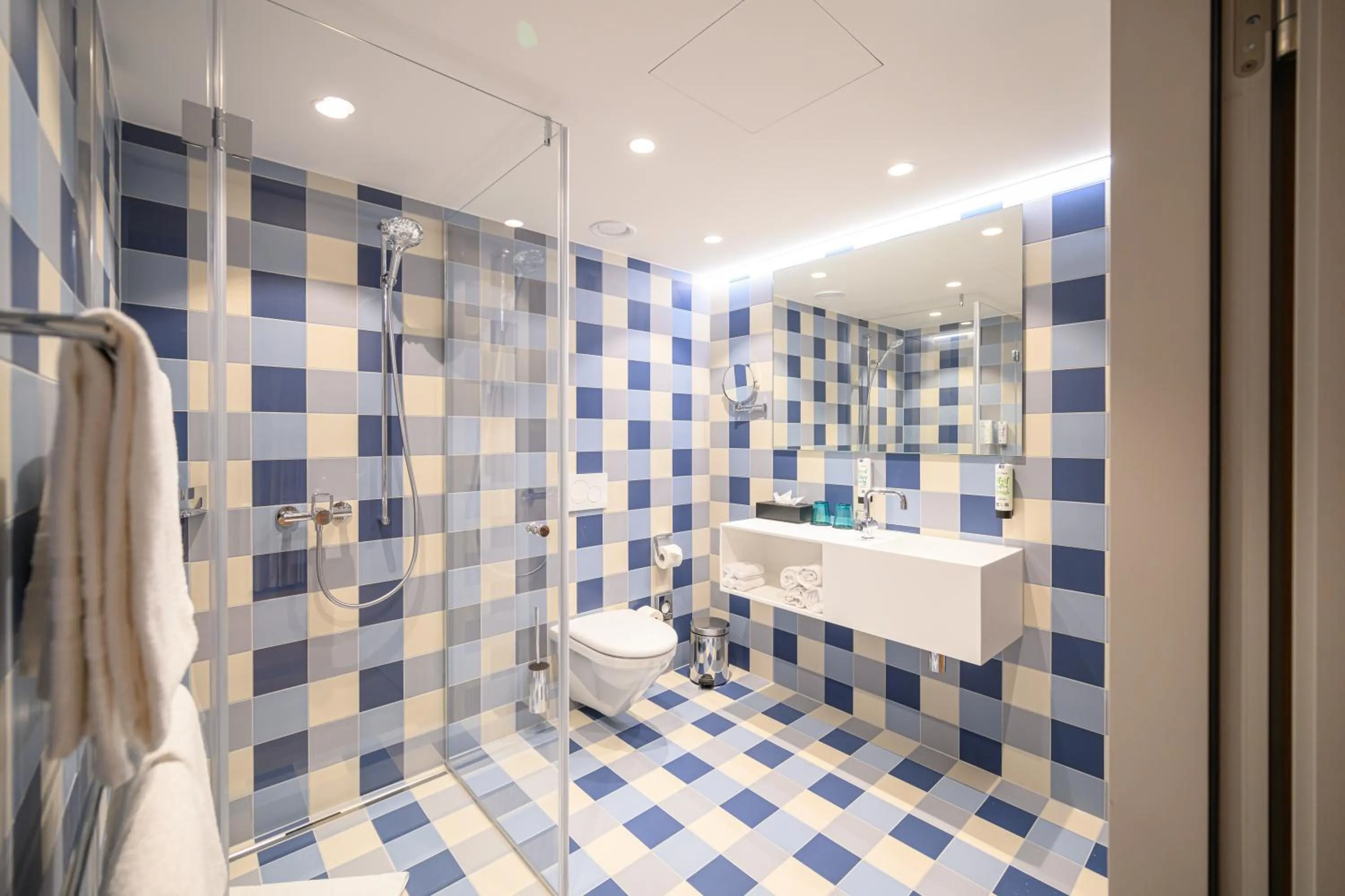 Shower in Placid Hotel Design & Lifestyle Zurich