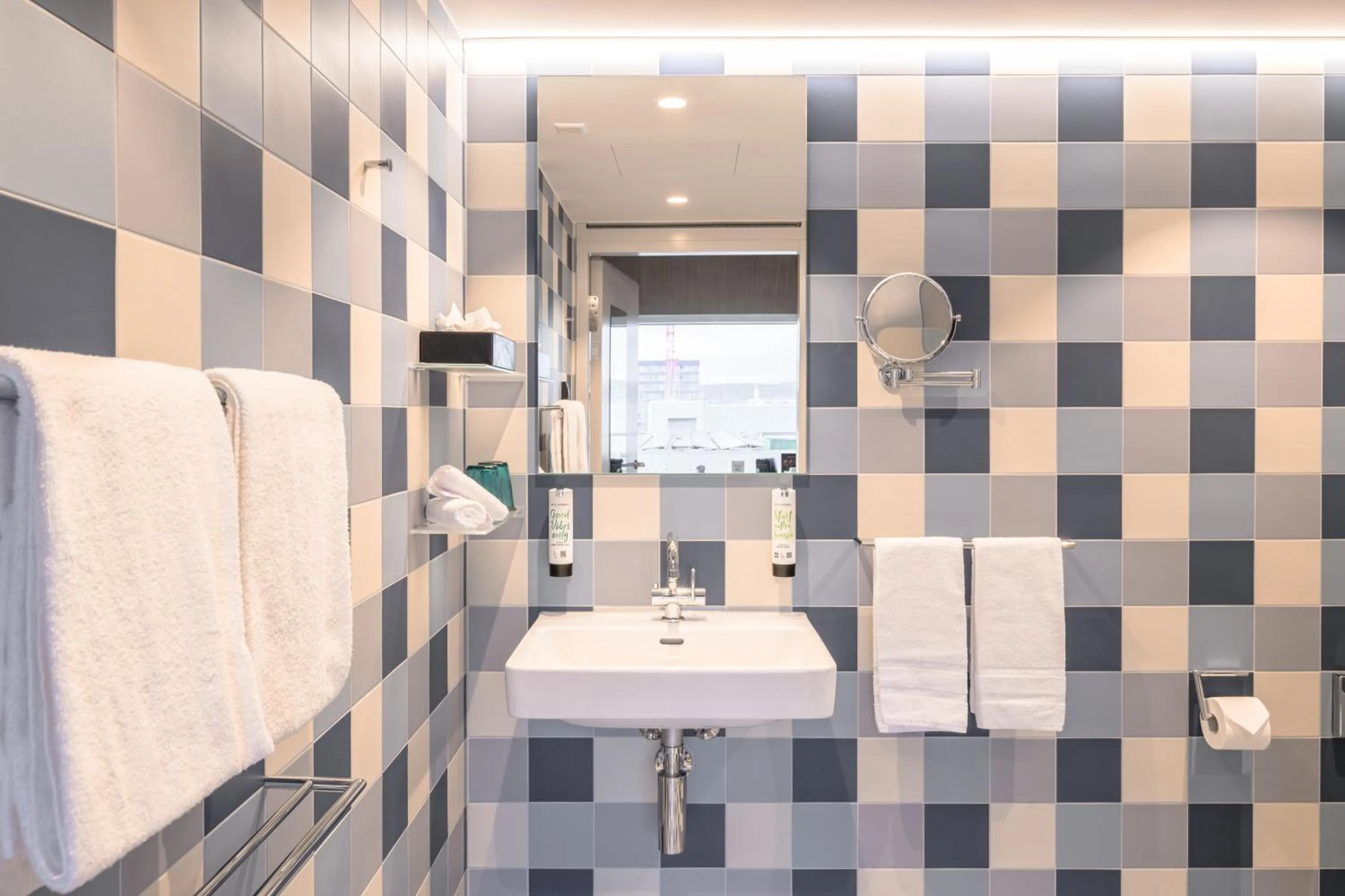 Bathroom in Placid Hotel Design & Lifestyle Zurich
