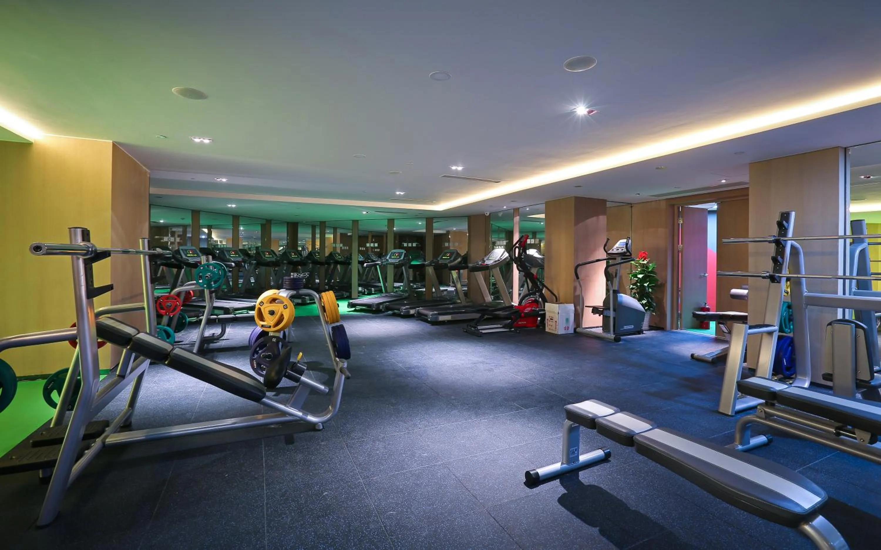Fitness centre/facilities in Grand Metropark Hotel Beijing