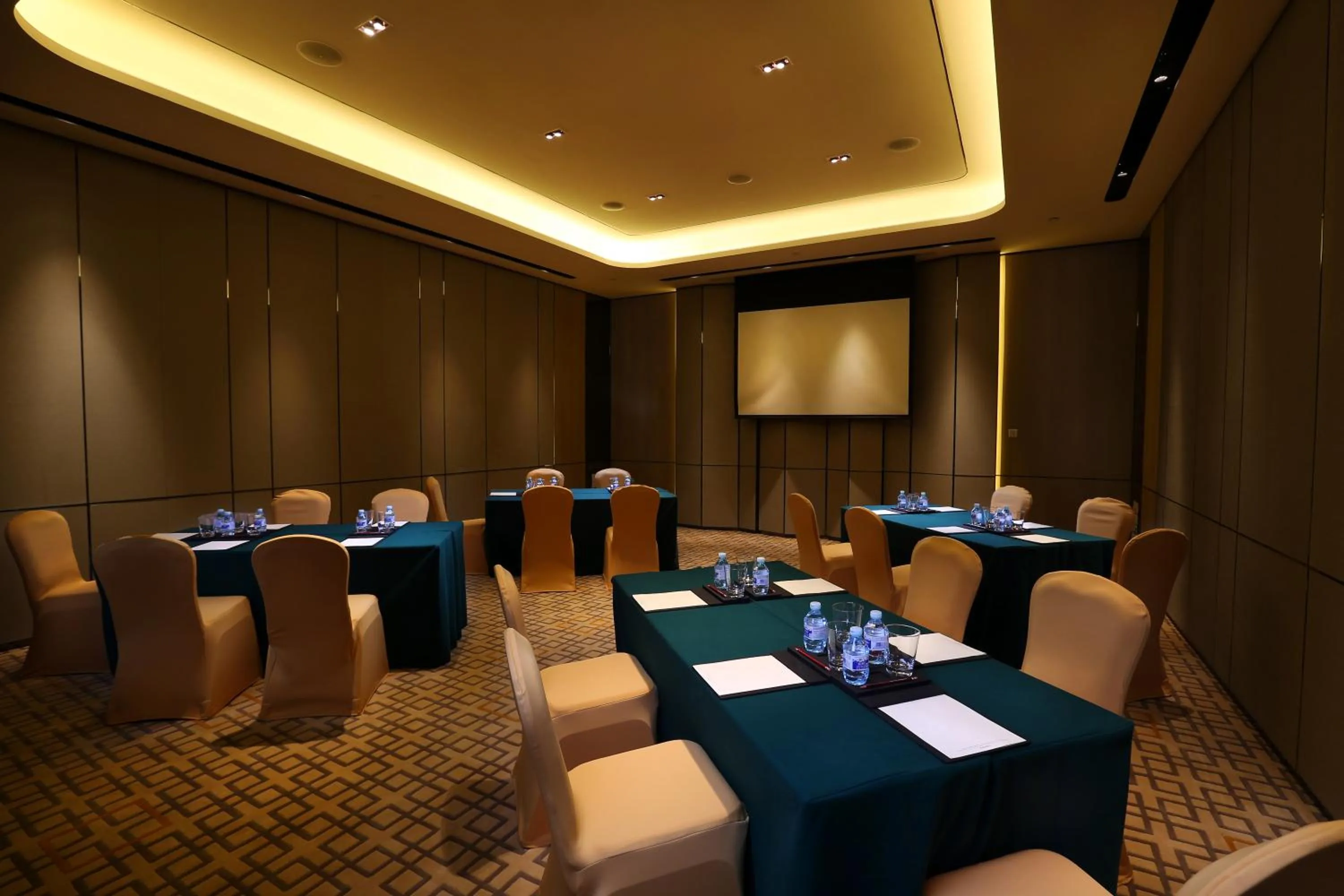 Meeting/conference room in Grand Metropark Hotel Beijing
