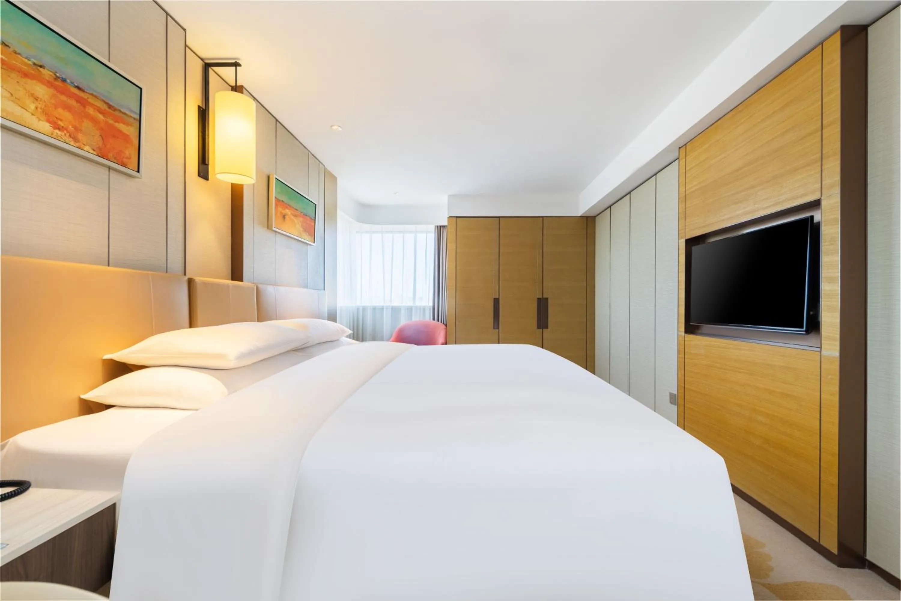 Bed in Grand Metropark Hotel Beijing