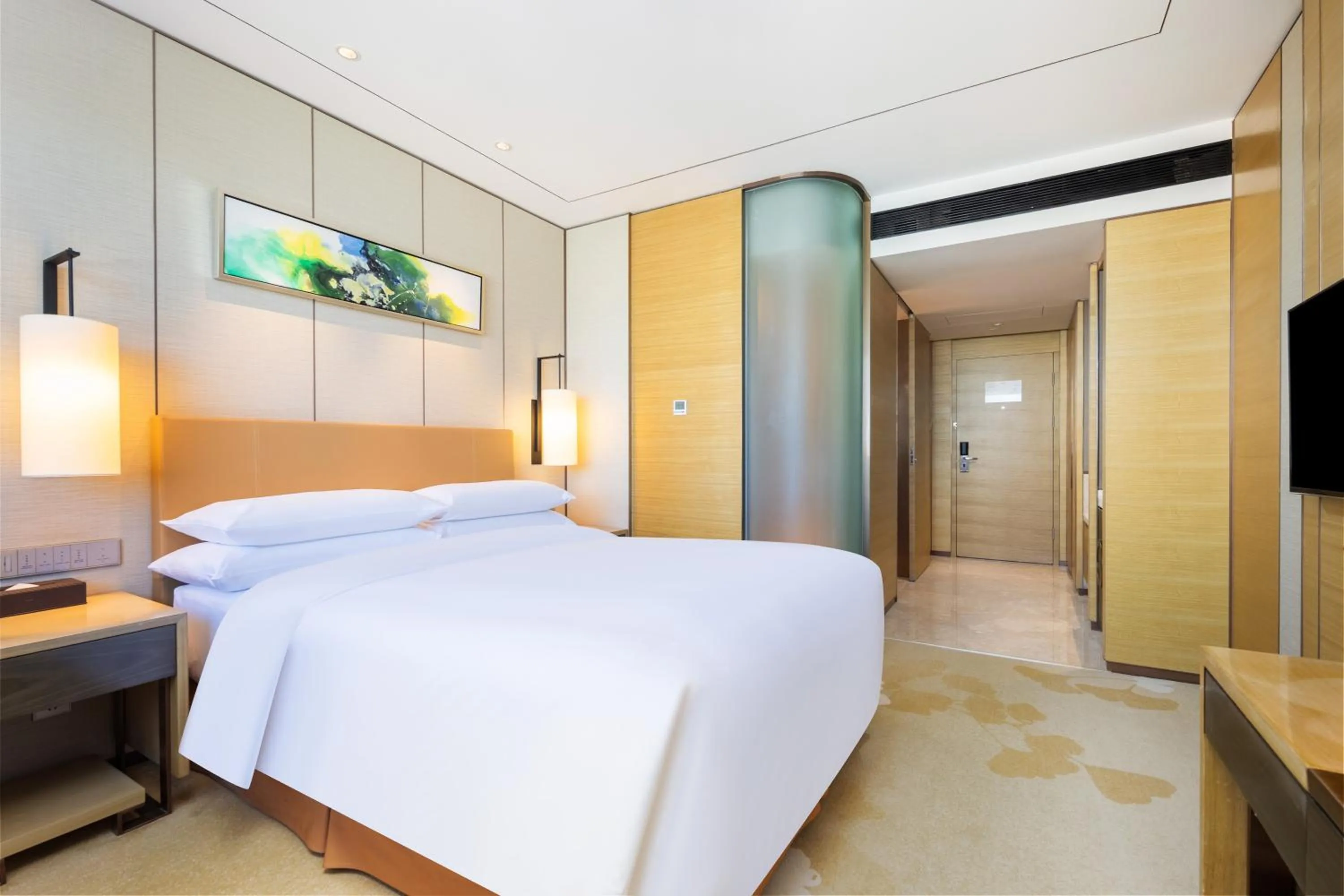 Bed in Grand Metropark Hotel Beijing