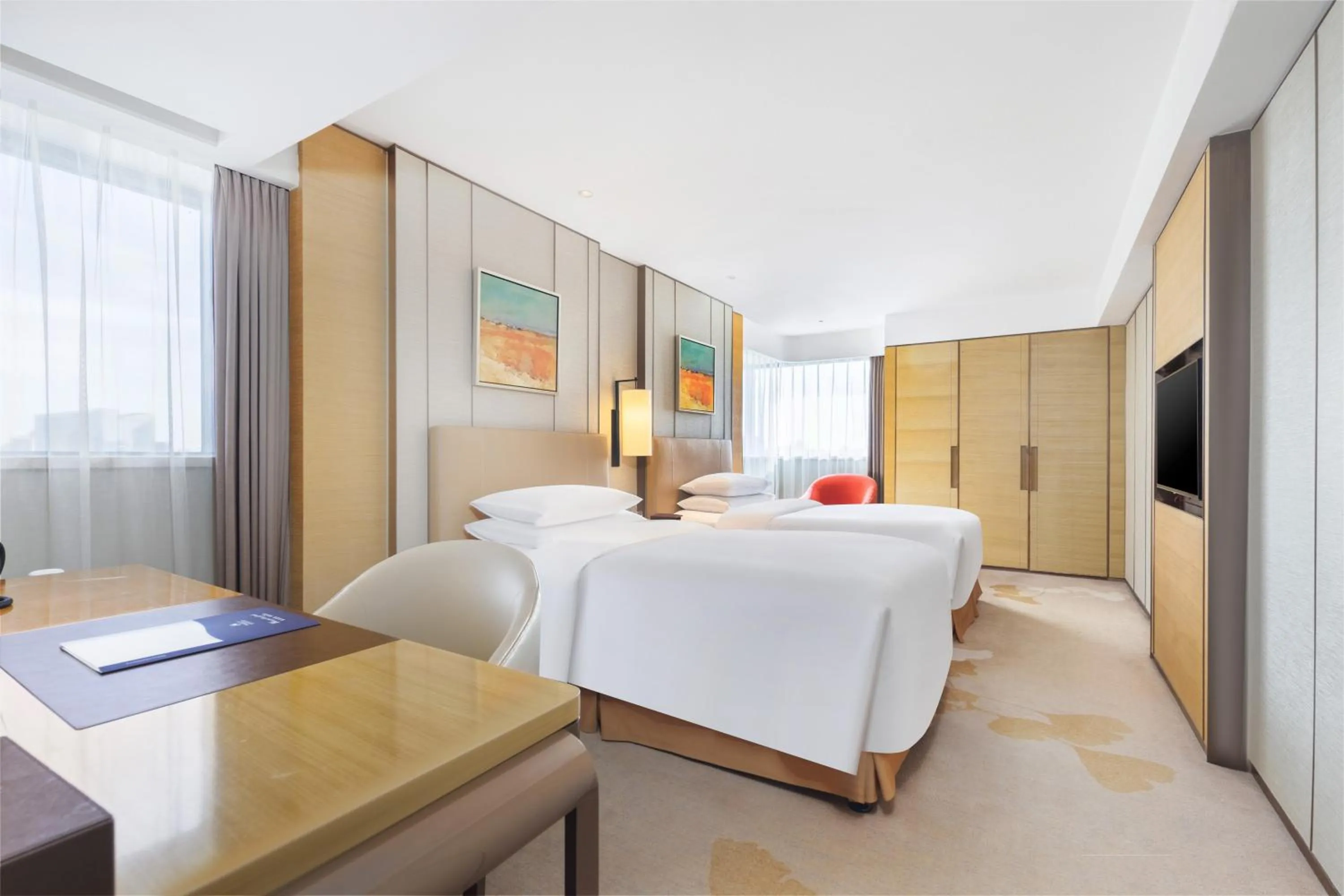 Bed in Grand Metropark Hotel Beijing