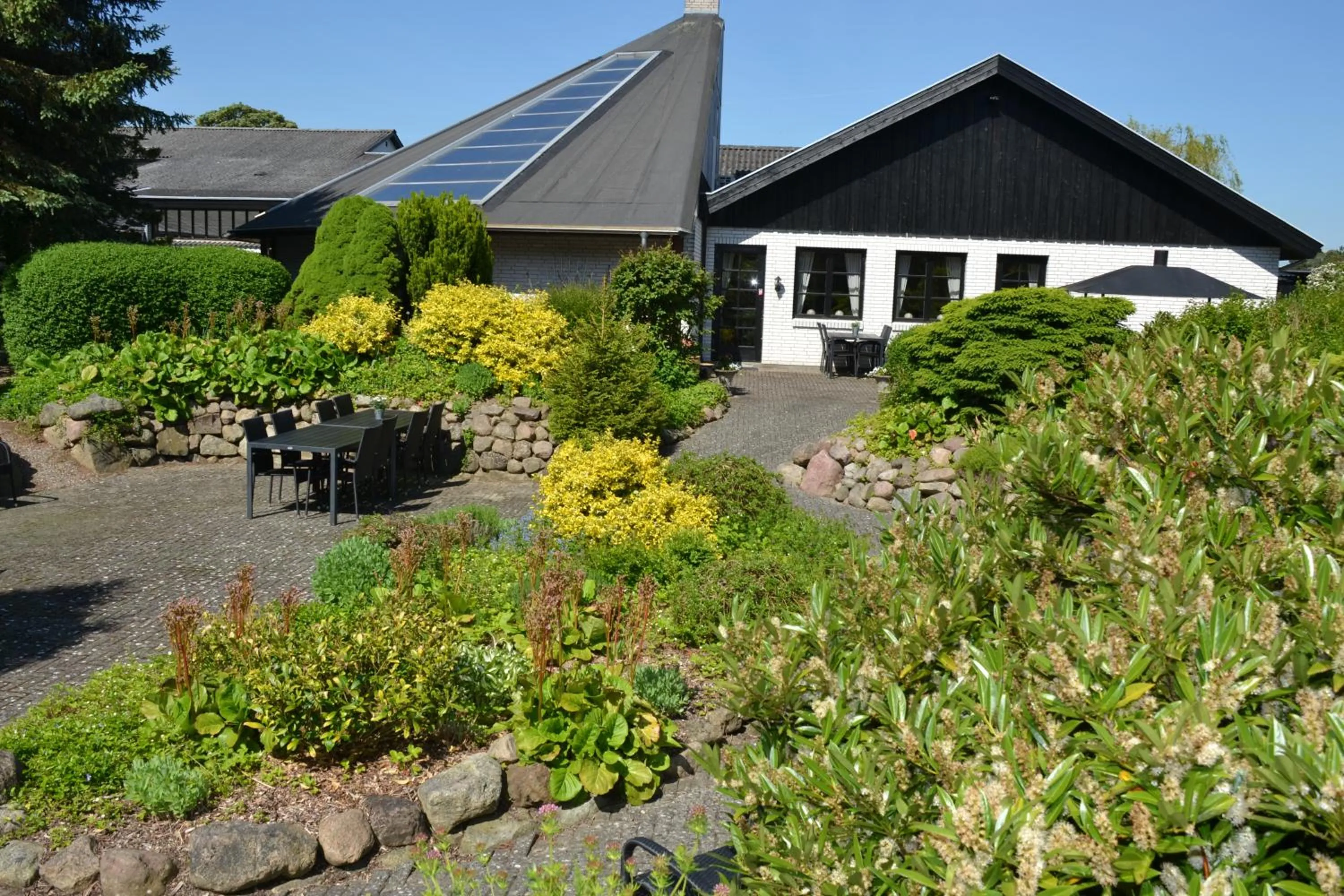 Garden in Dalby Hotel