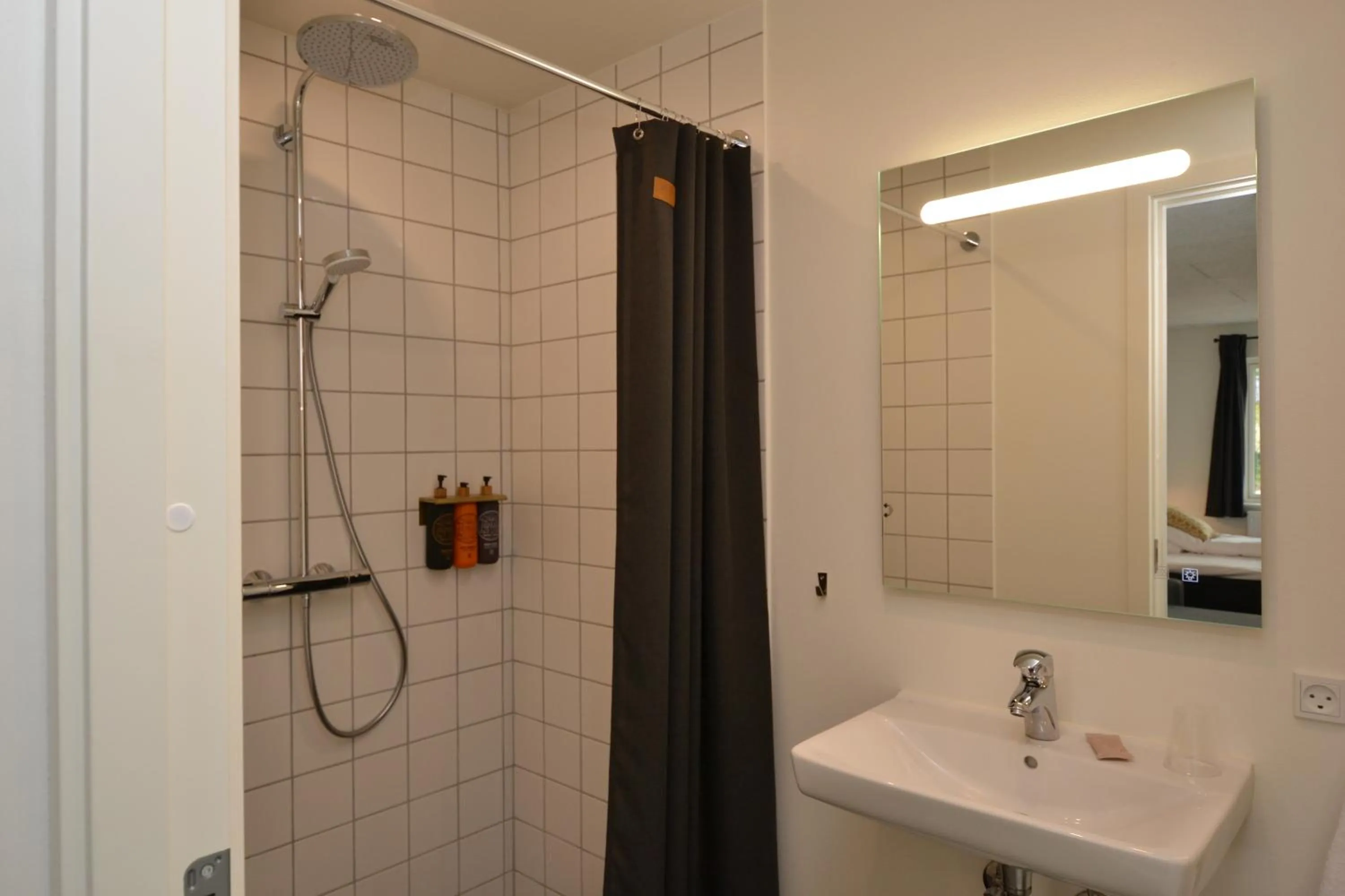 Bathroom in Dalby Hotel