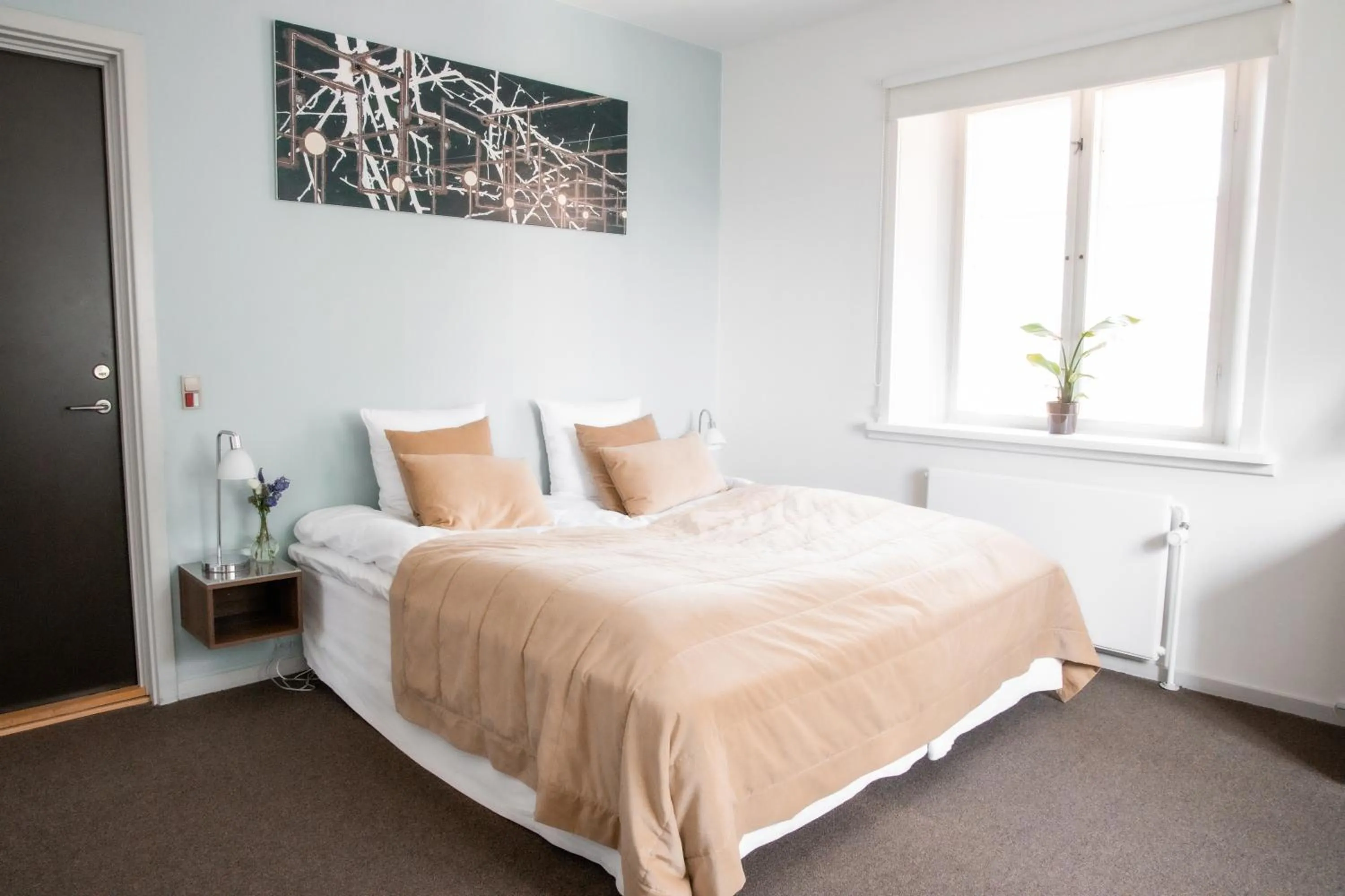 Photo of the whole room, Bed in Bernstorff Castle Hotel
