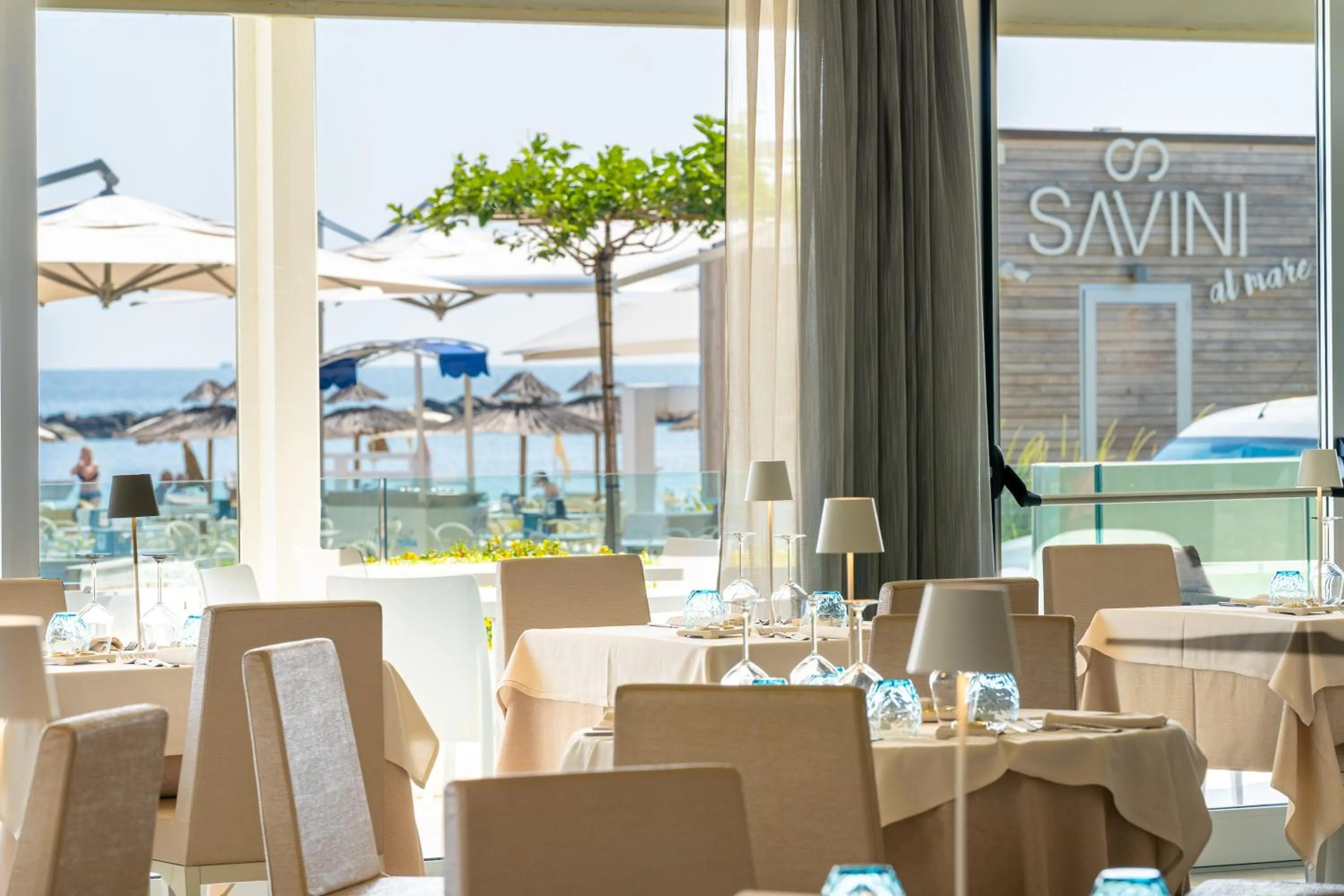 Restaurant/places to eat in Hotel Savini