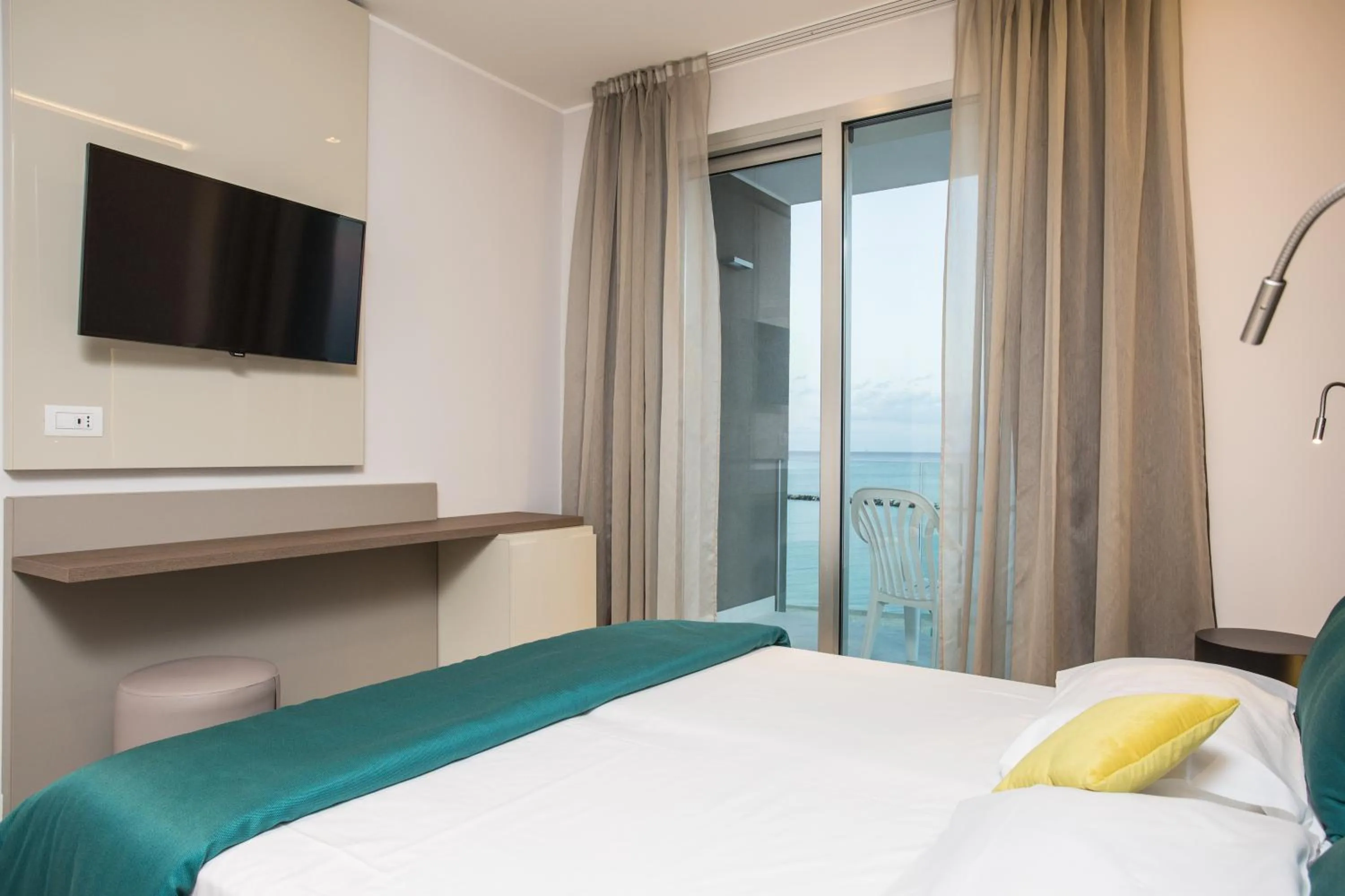 Bedroom, Bed in Hotel Savini