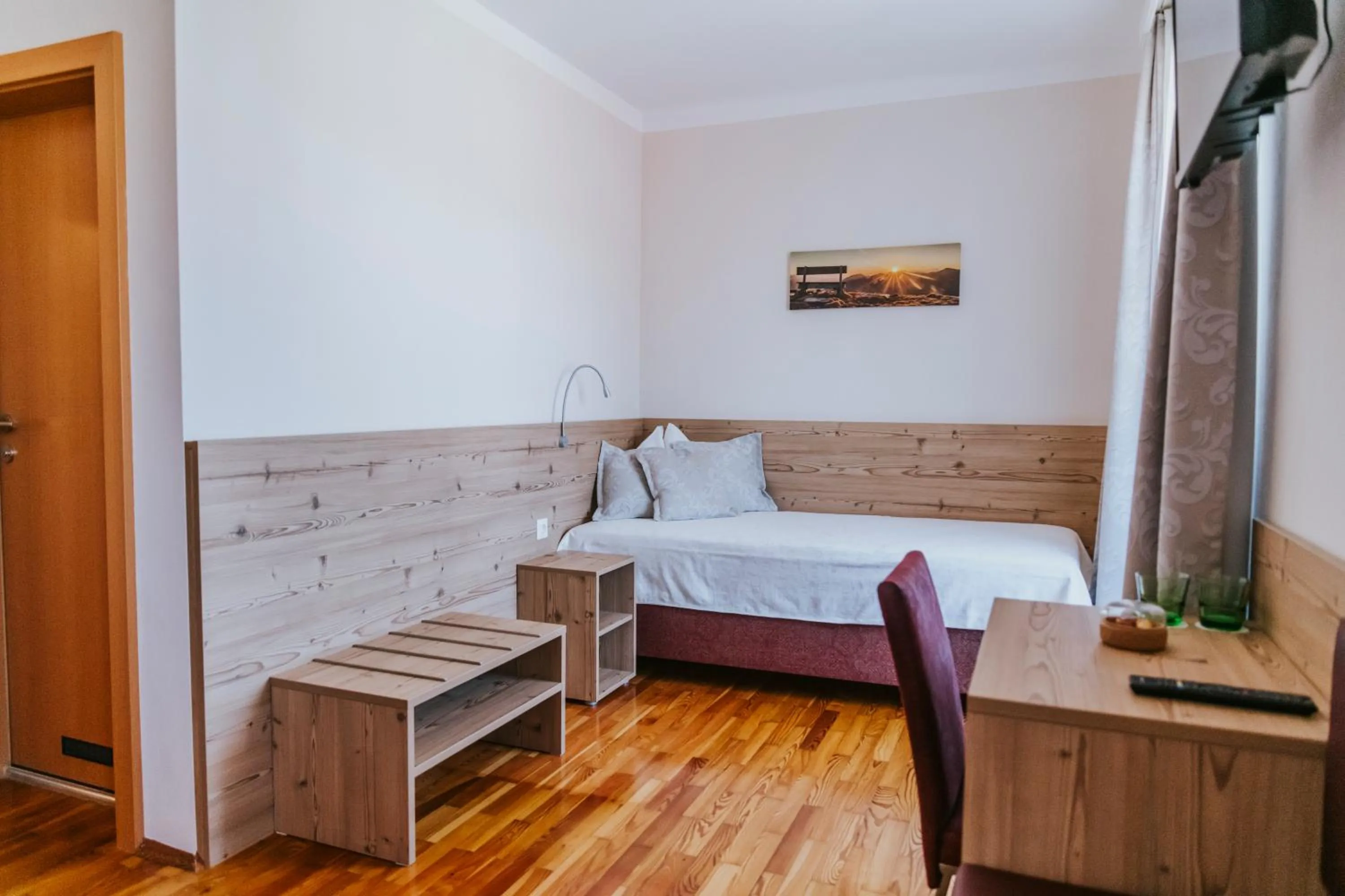 Photo of the whole room, Bed in Gasthaus zur Waldschenke