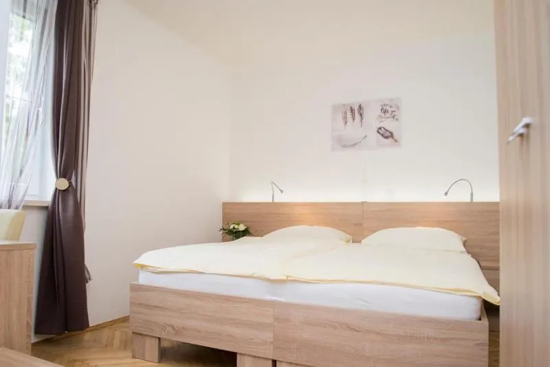 Bed in Gasthaus zur Waldschenke