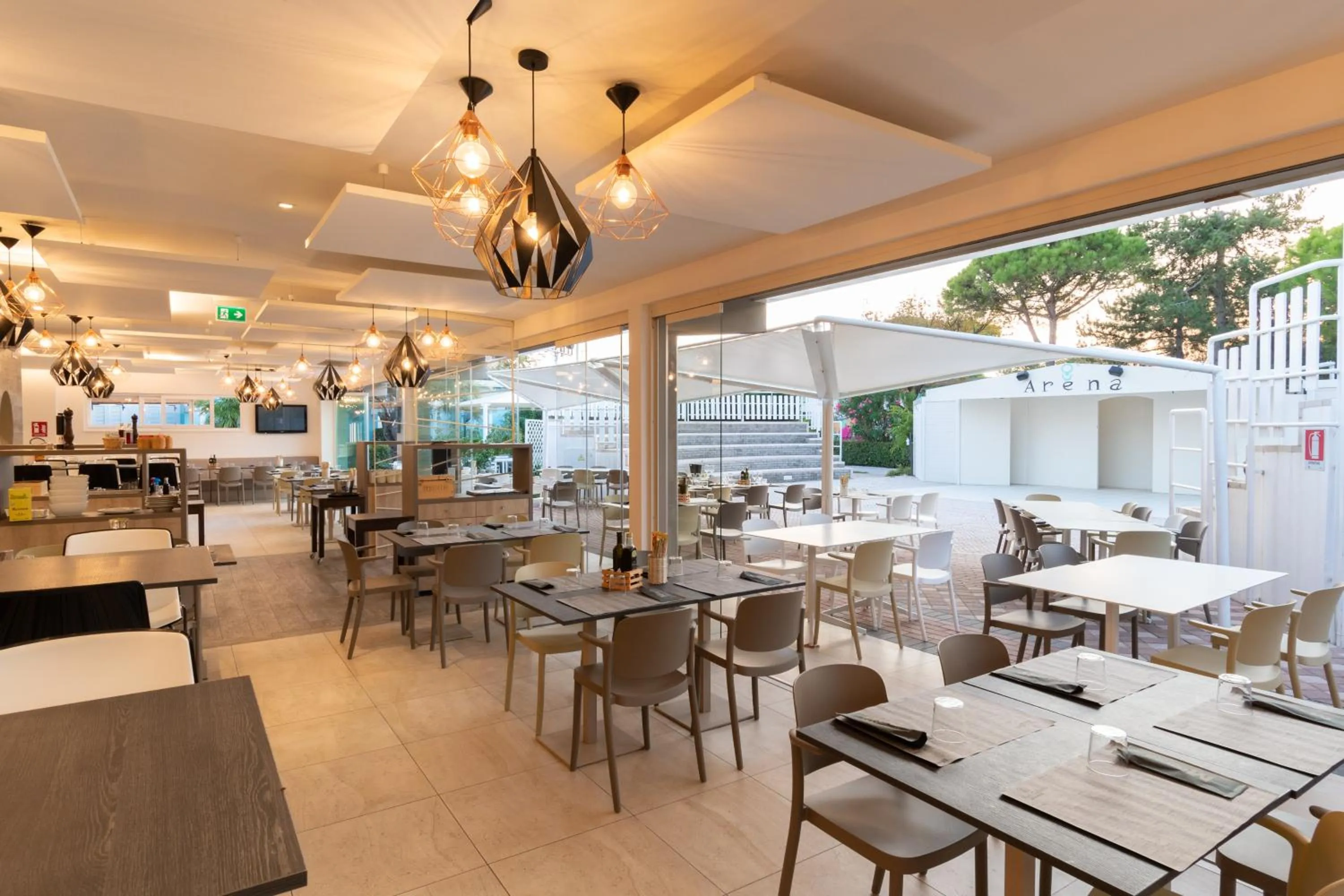 Restaurant/places to eat in Park Gallanti