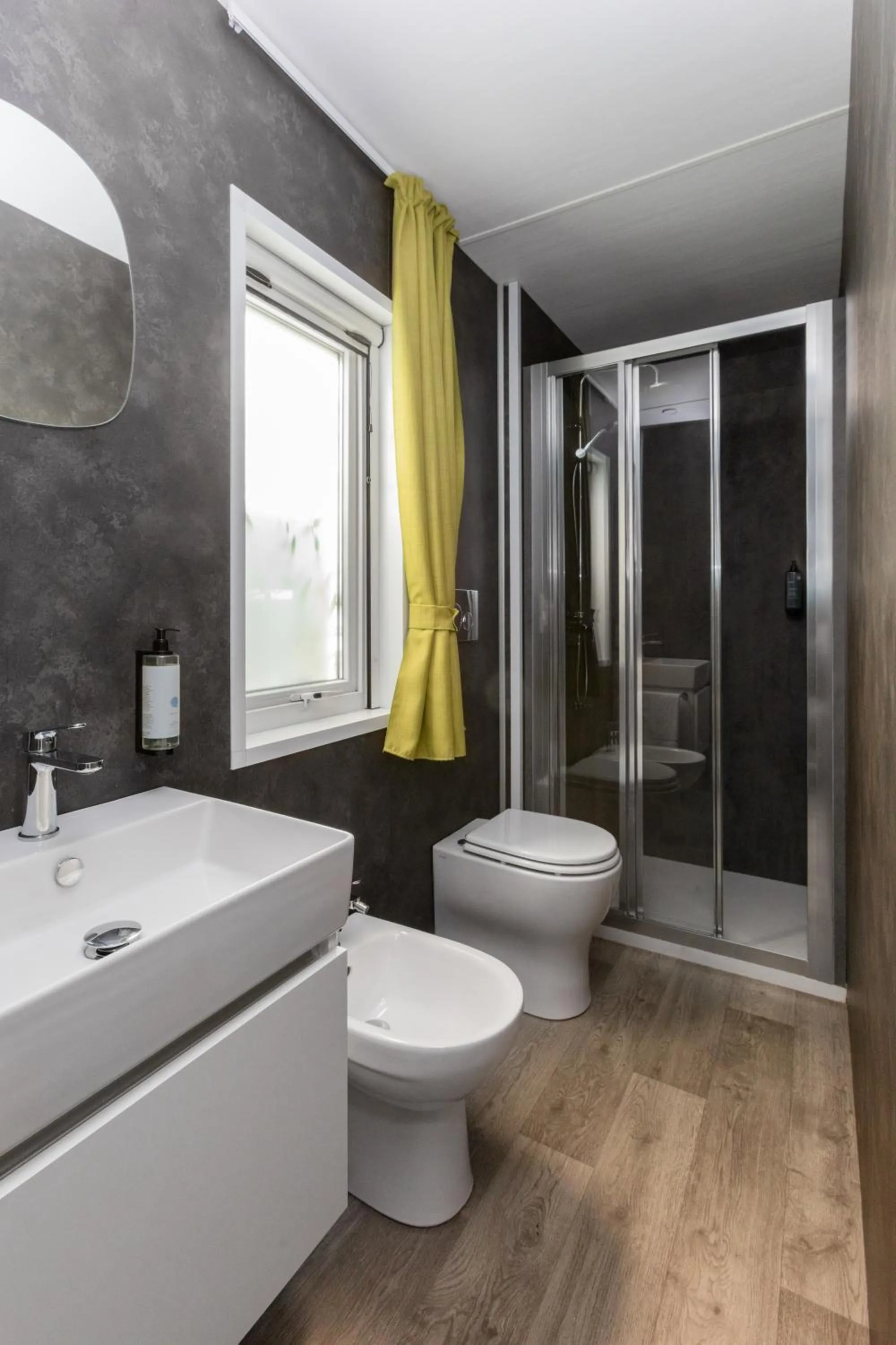 Shower in Park Gallanti