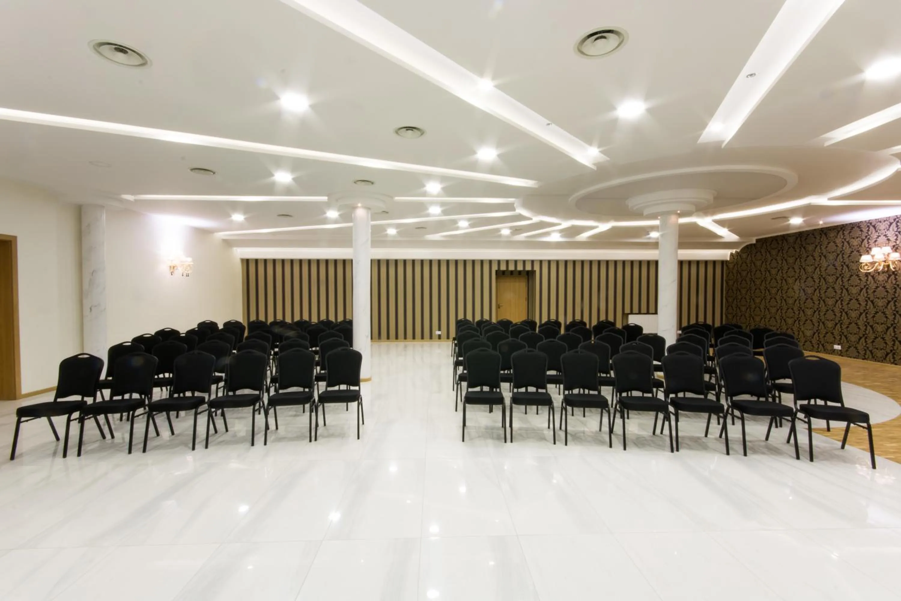 Meeting/conference room in Europejski Boutique Hotel