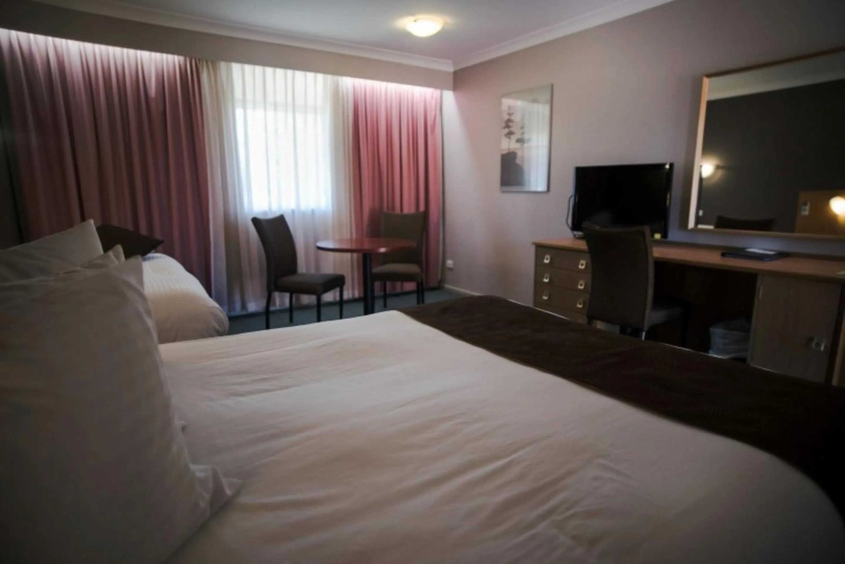 Bedroom, Bed in Hospitality Kalgoorlie, SureStay Collection by Best Western