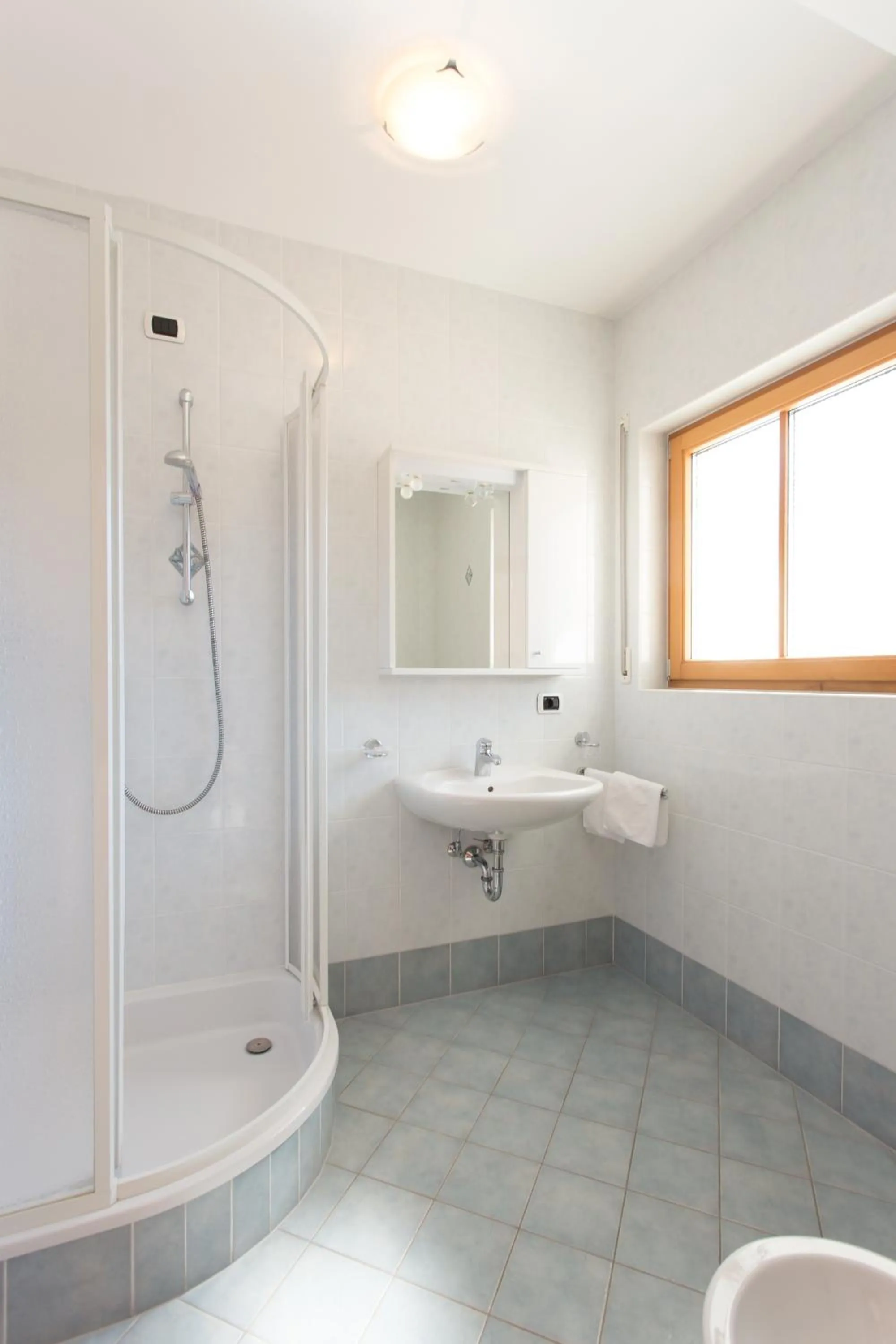 Bathroom in Gasthaus zum Weissen Kreuz