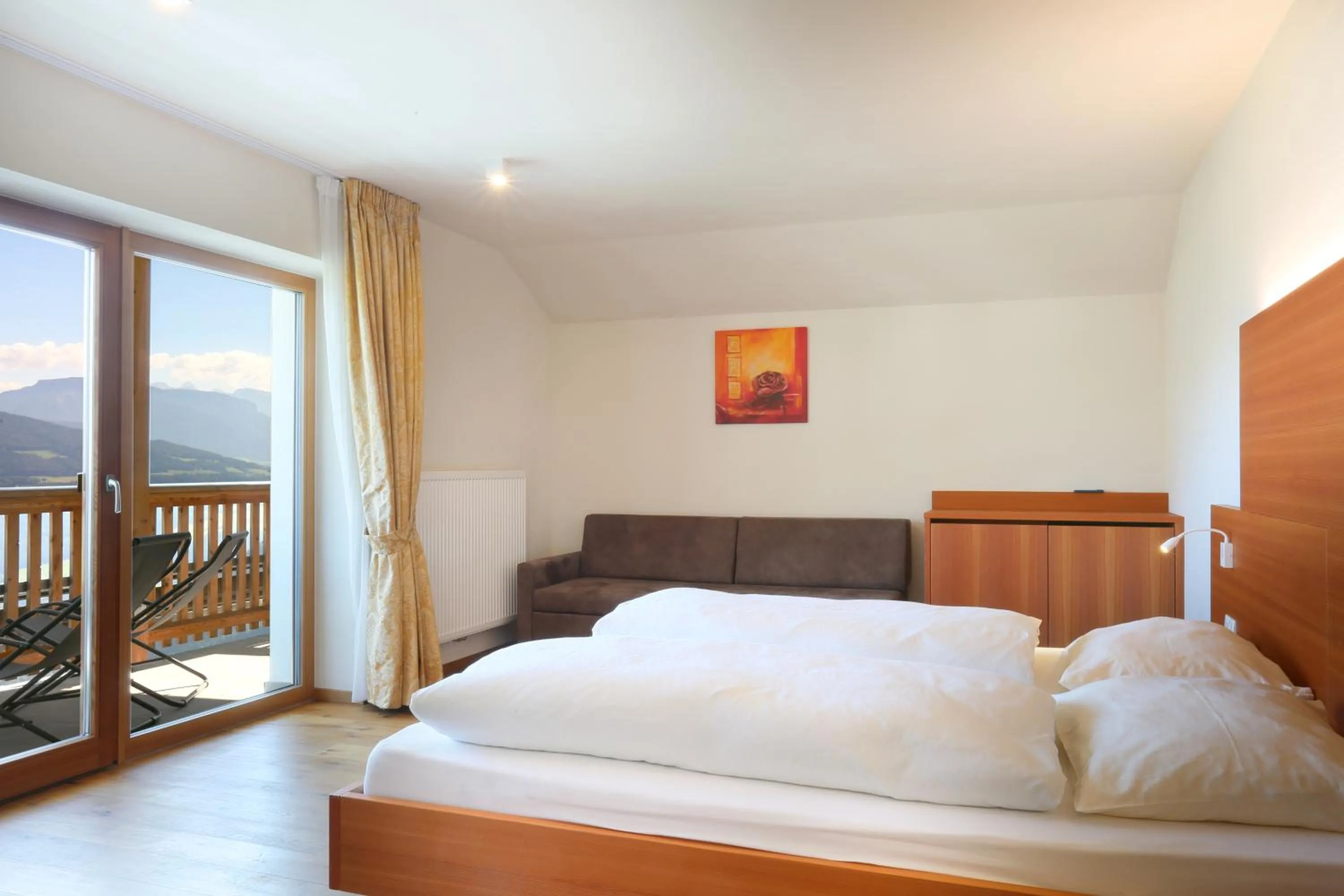 View (from property/room), Bed in Gasthaus zum Weissen Kreuz