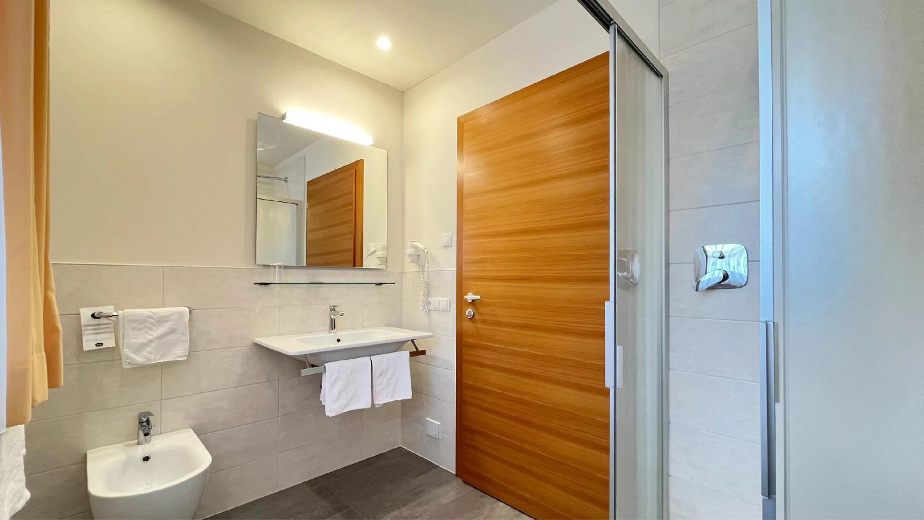 Bathroom in Gasthaus zum Weissen Kreuz