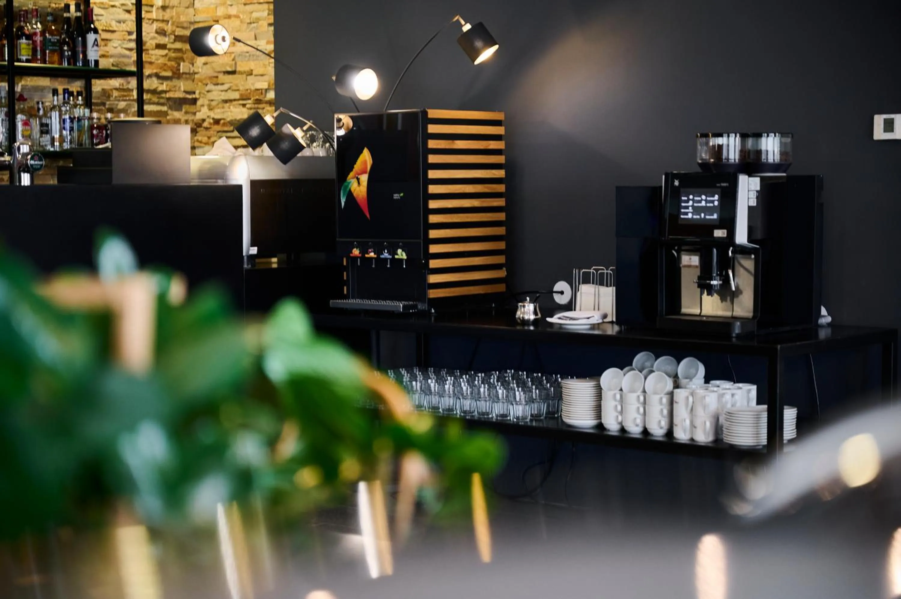 Restaurant/places to eat in Hotel i Aquapark Olender