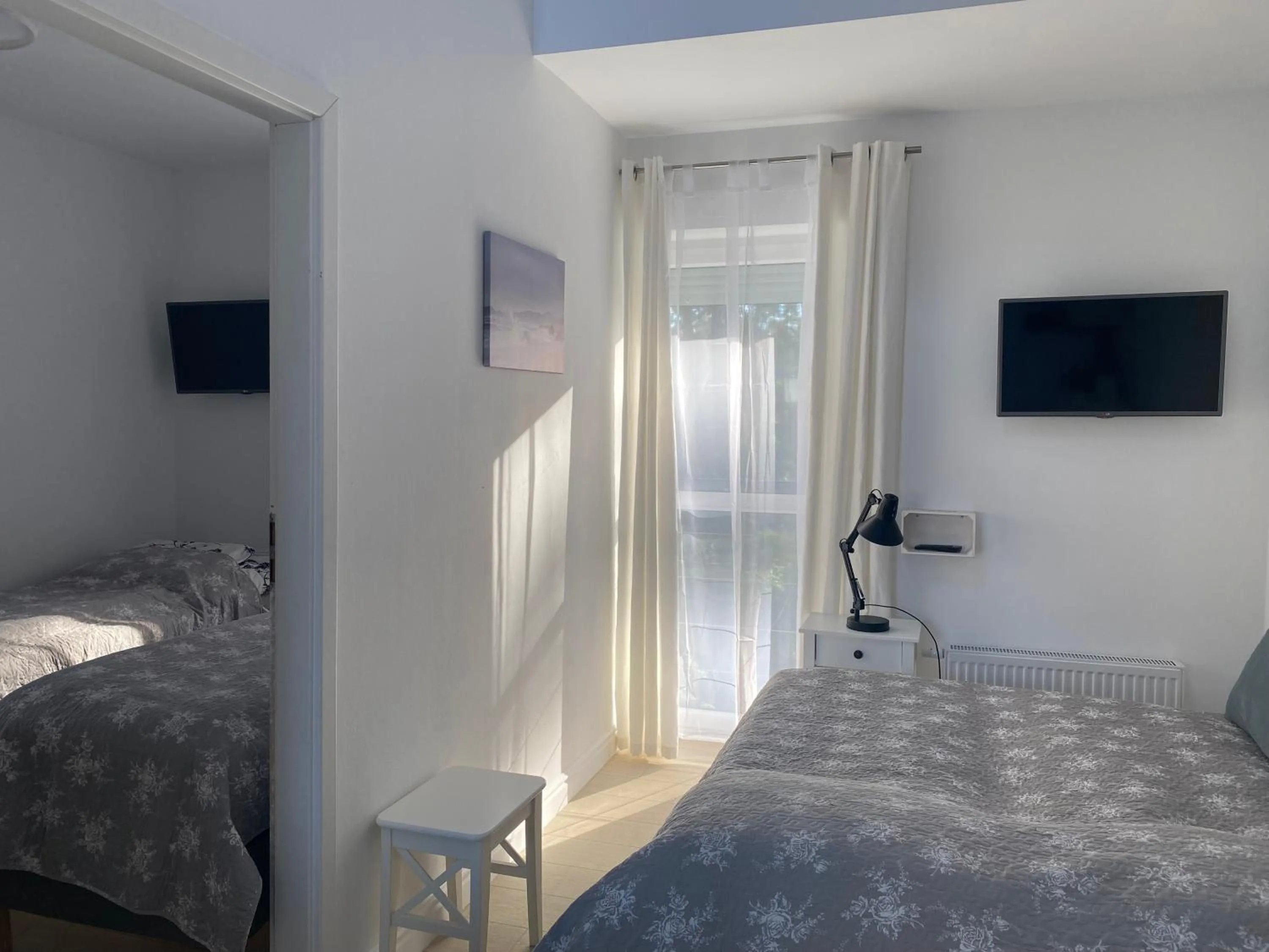 Bed in VILLA MARE APARTAMENTY Tarasy Grill Parking POBIEROWO
