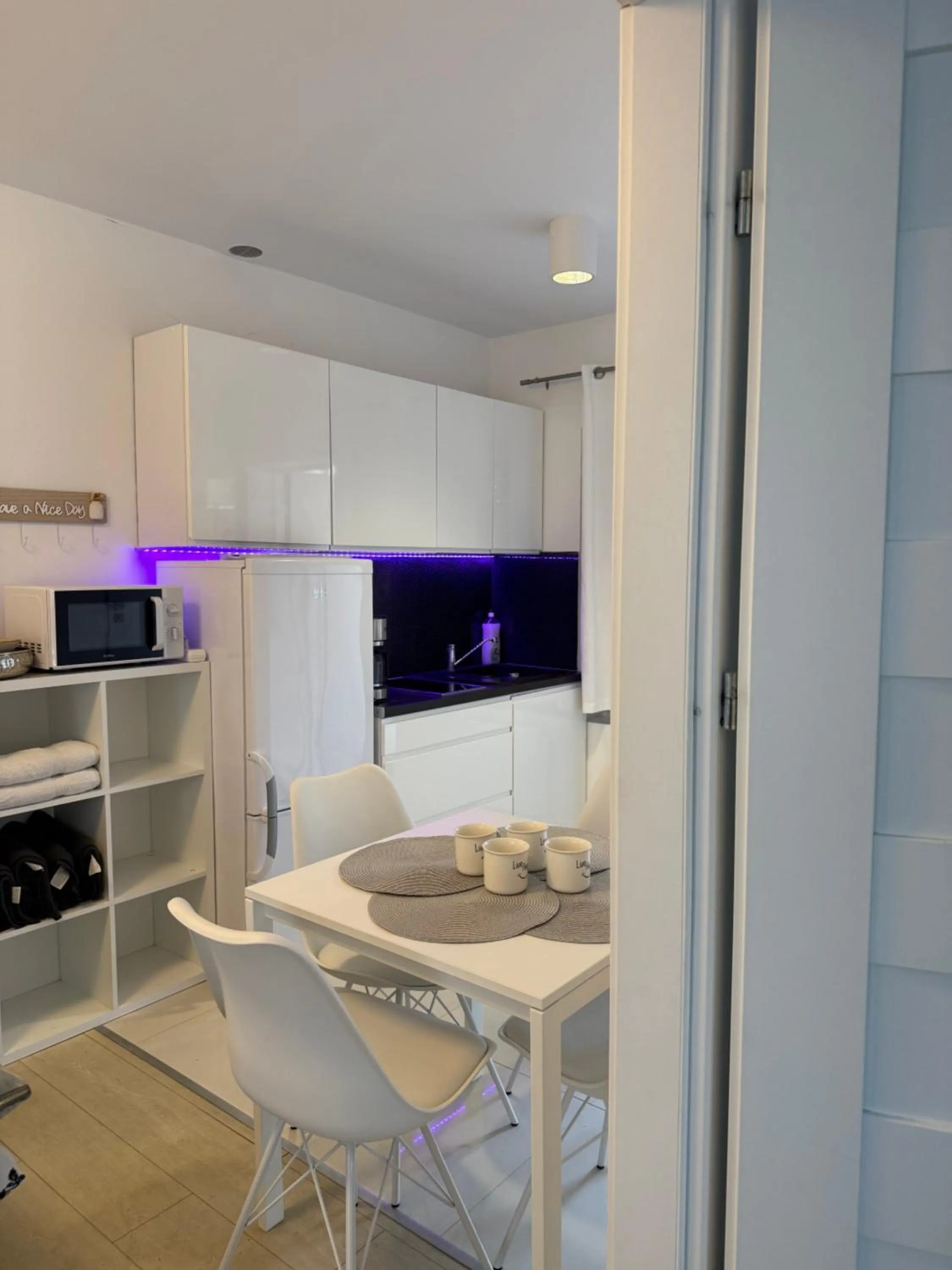 VILLA MARE APARTAMENTY Tarasy Grill Parking POBIEROWO