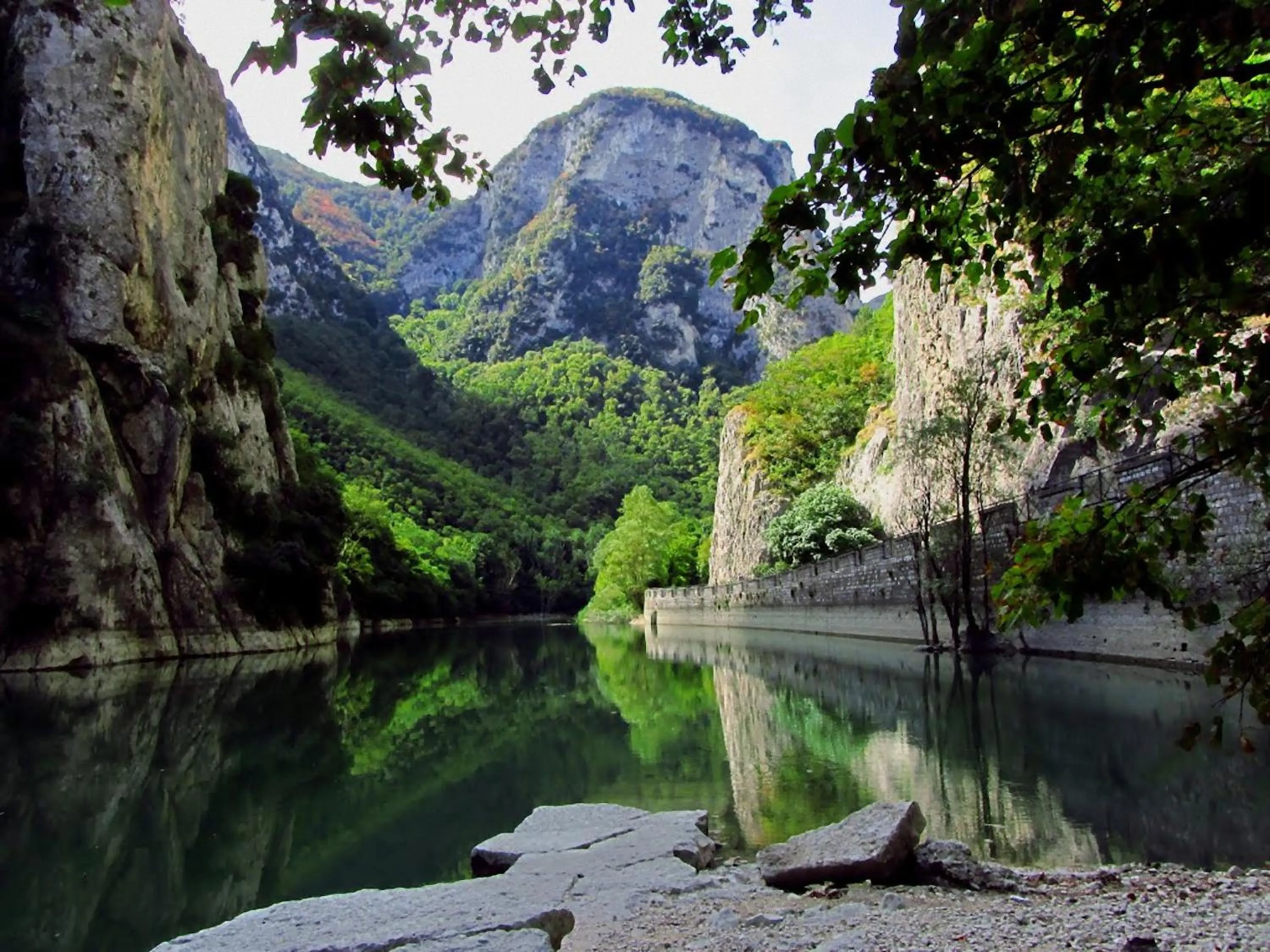 Nearby landmark in Valle del Metauro Country House