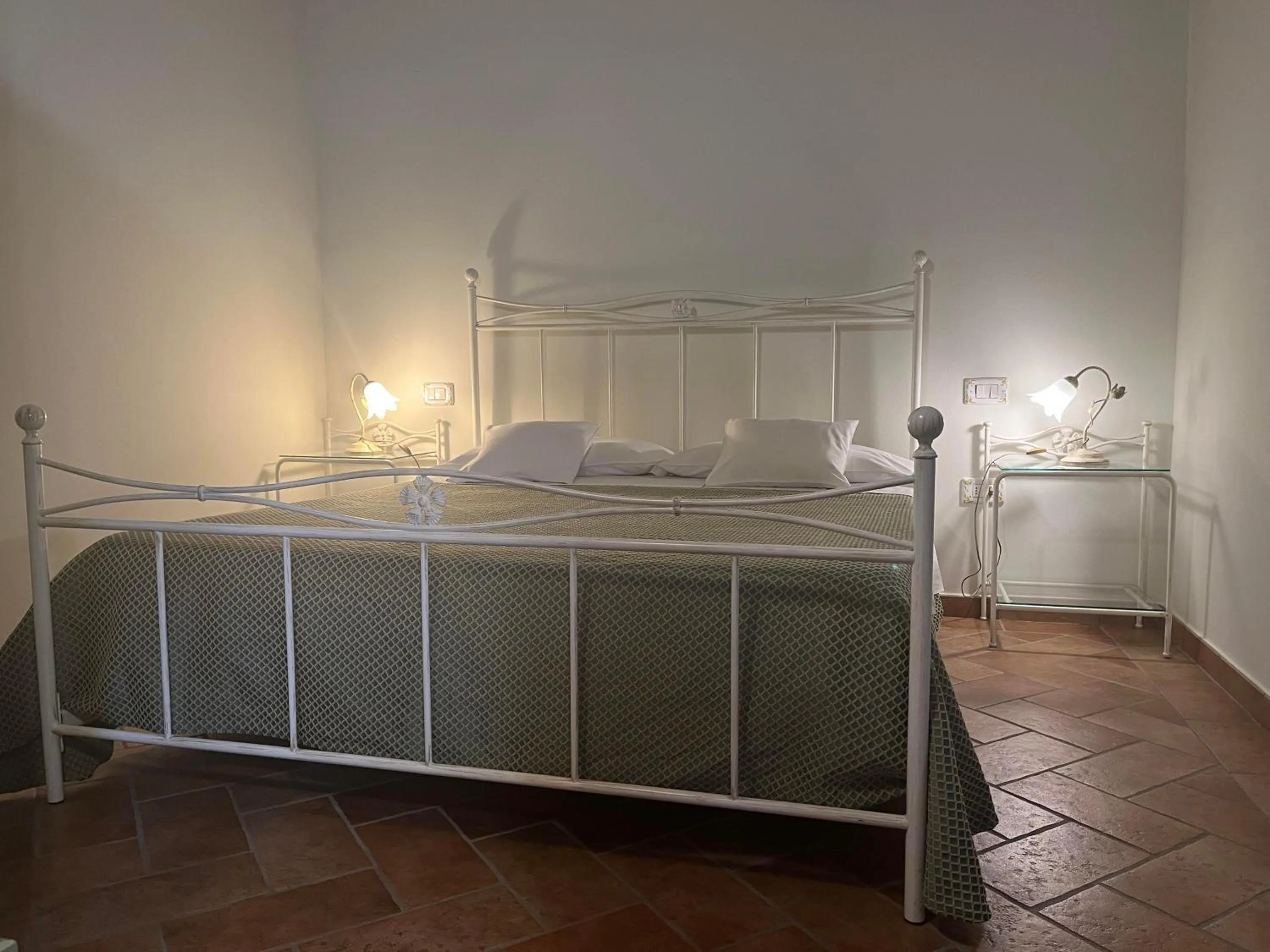 Bed in Valle del Metauro Country House
