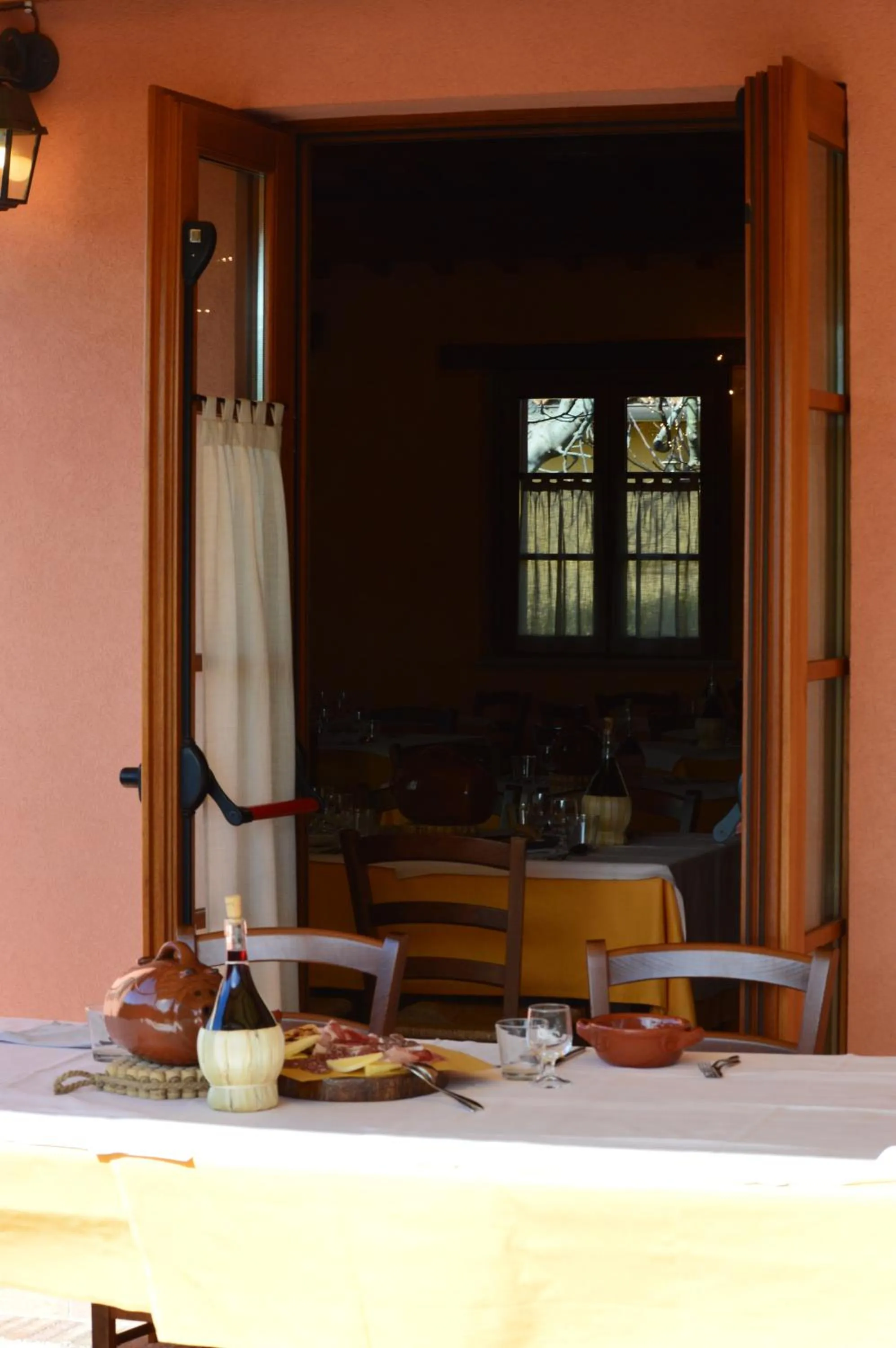 Food and drinks in Valle del Metauro Country House