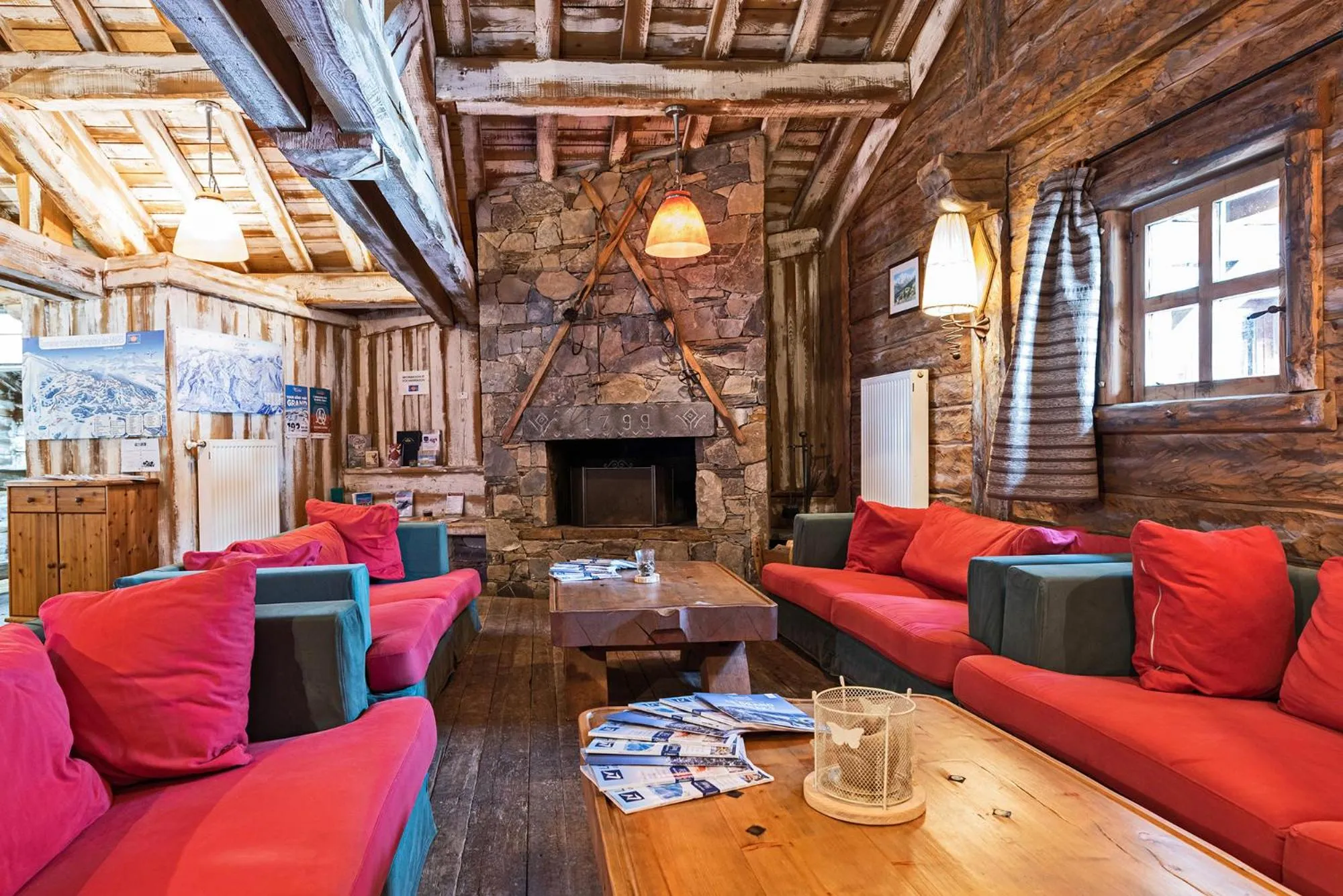 Lobby or reception in Lagrange Vacances Le Village des Lapons