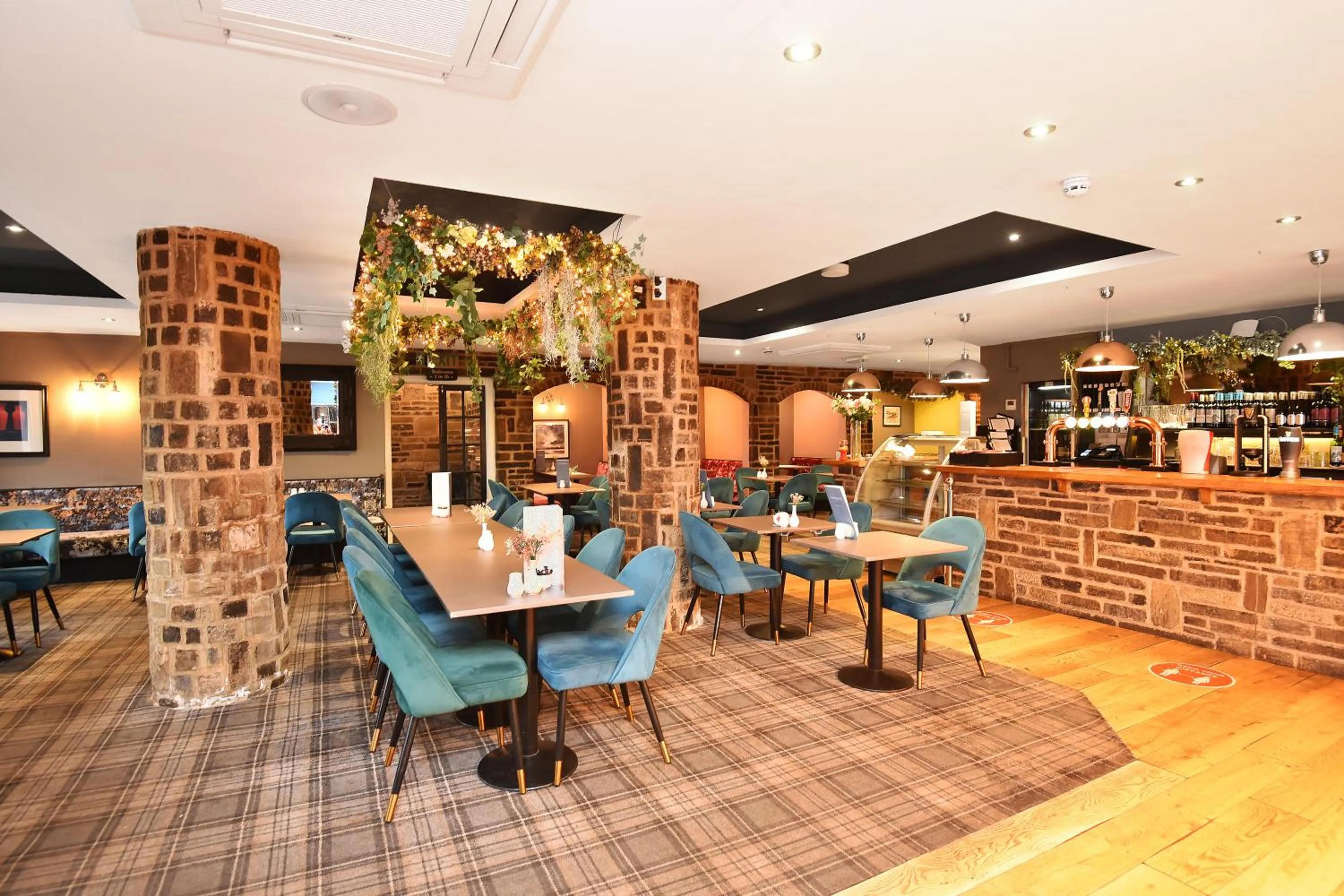 Restaurant/places to eat in Chequers Inn