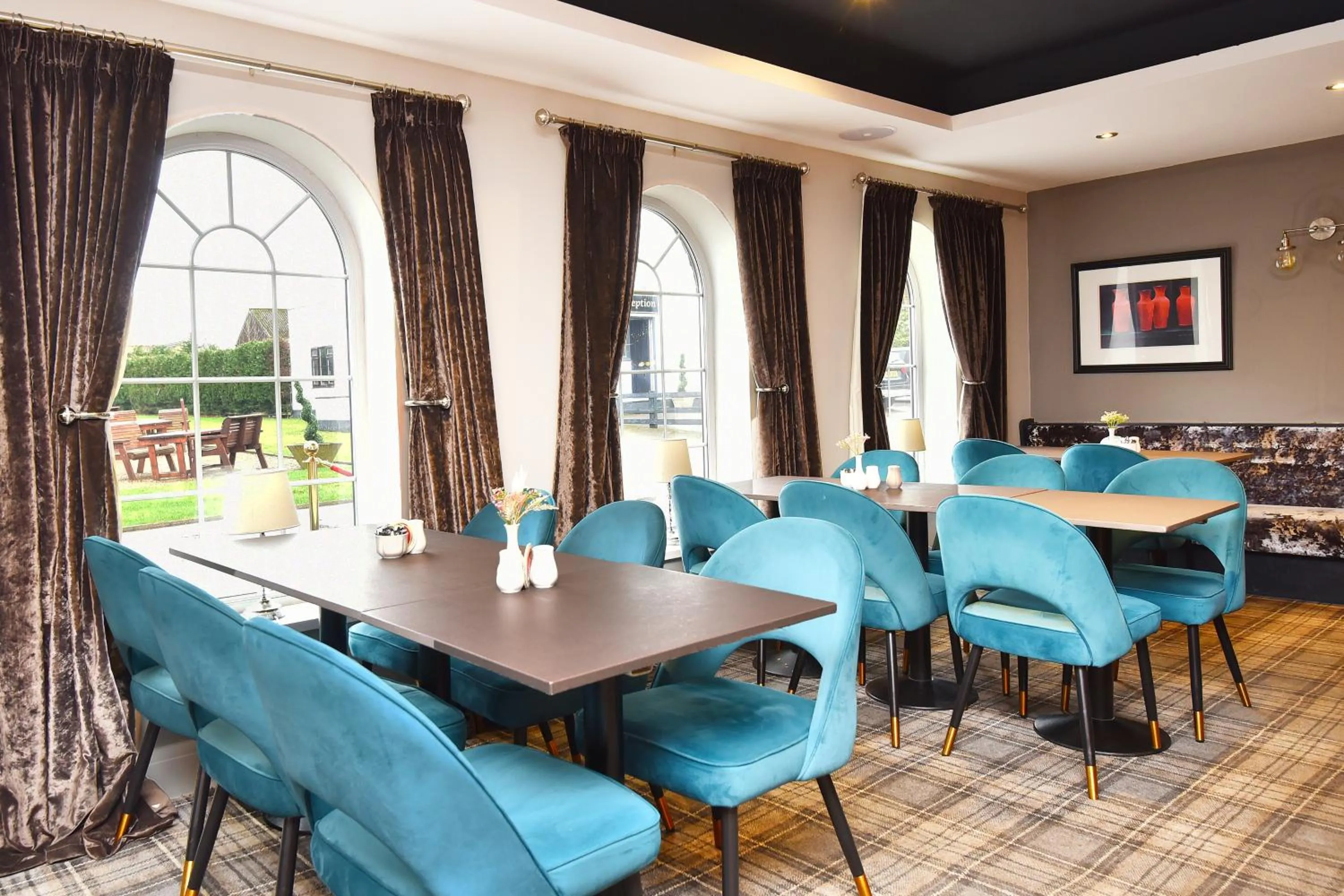 Restaurant/places to eat in Chequers Inn