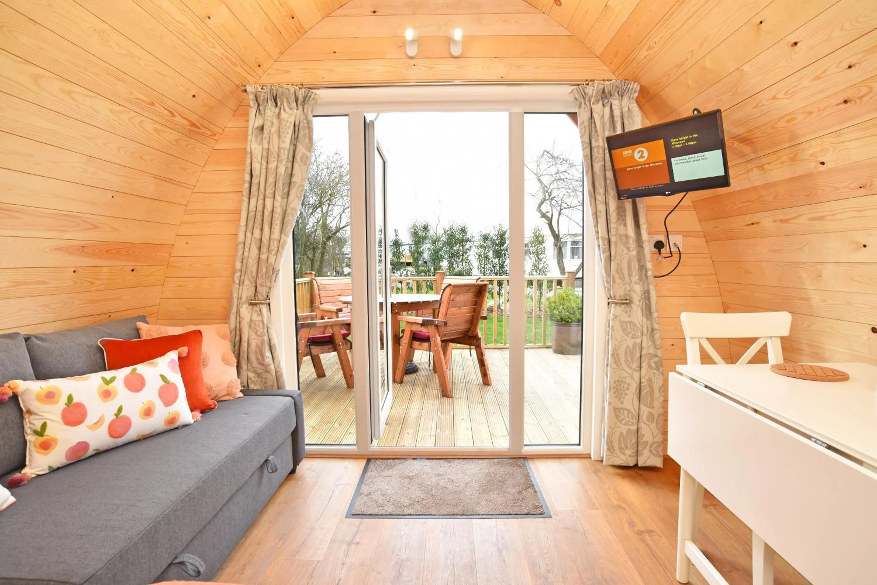 Living room in Chequers Inn