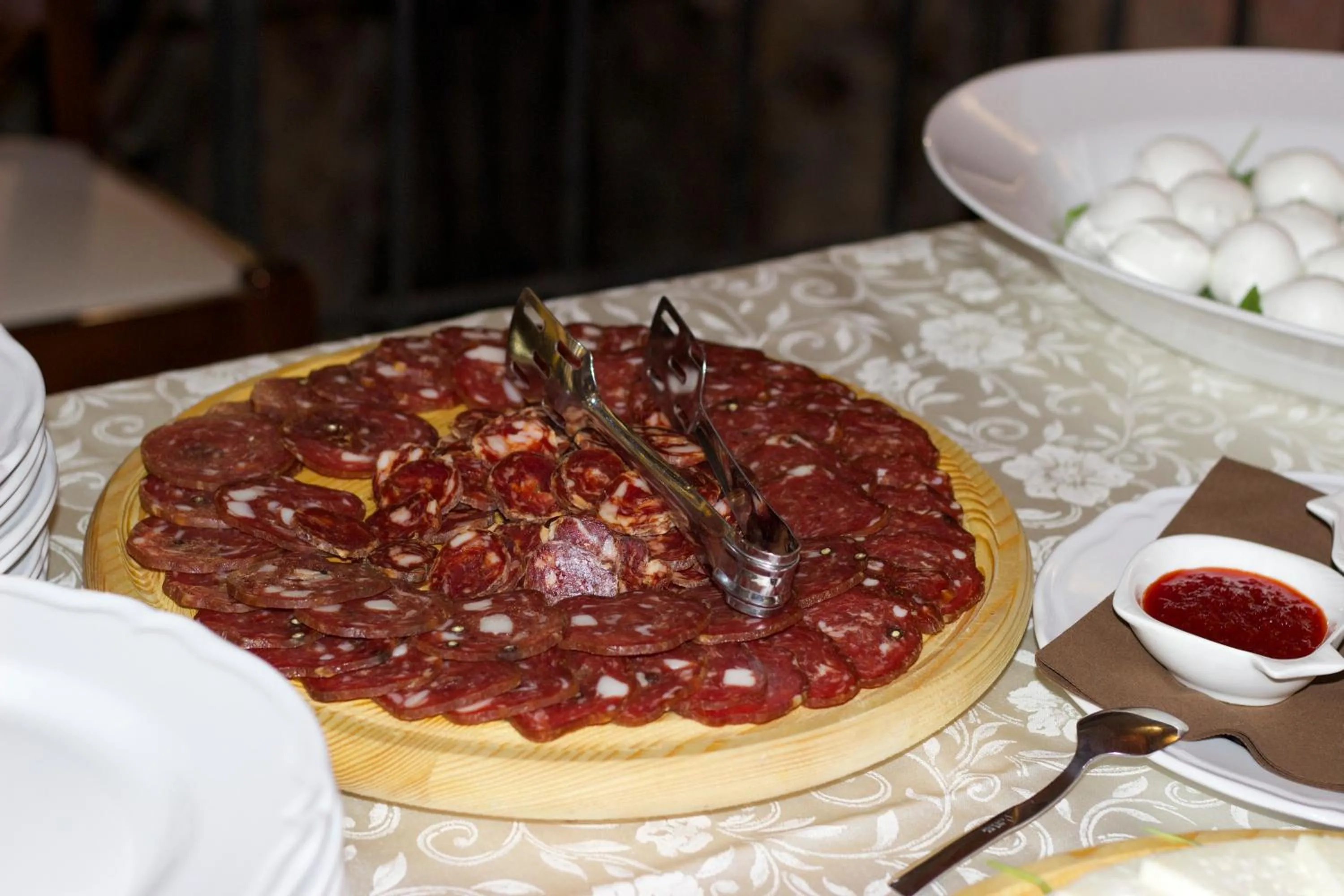 Meals in Villa Cosilinum