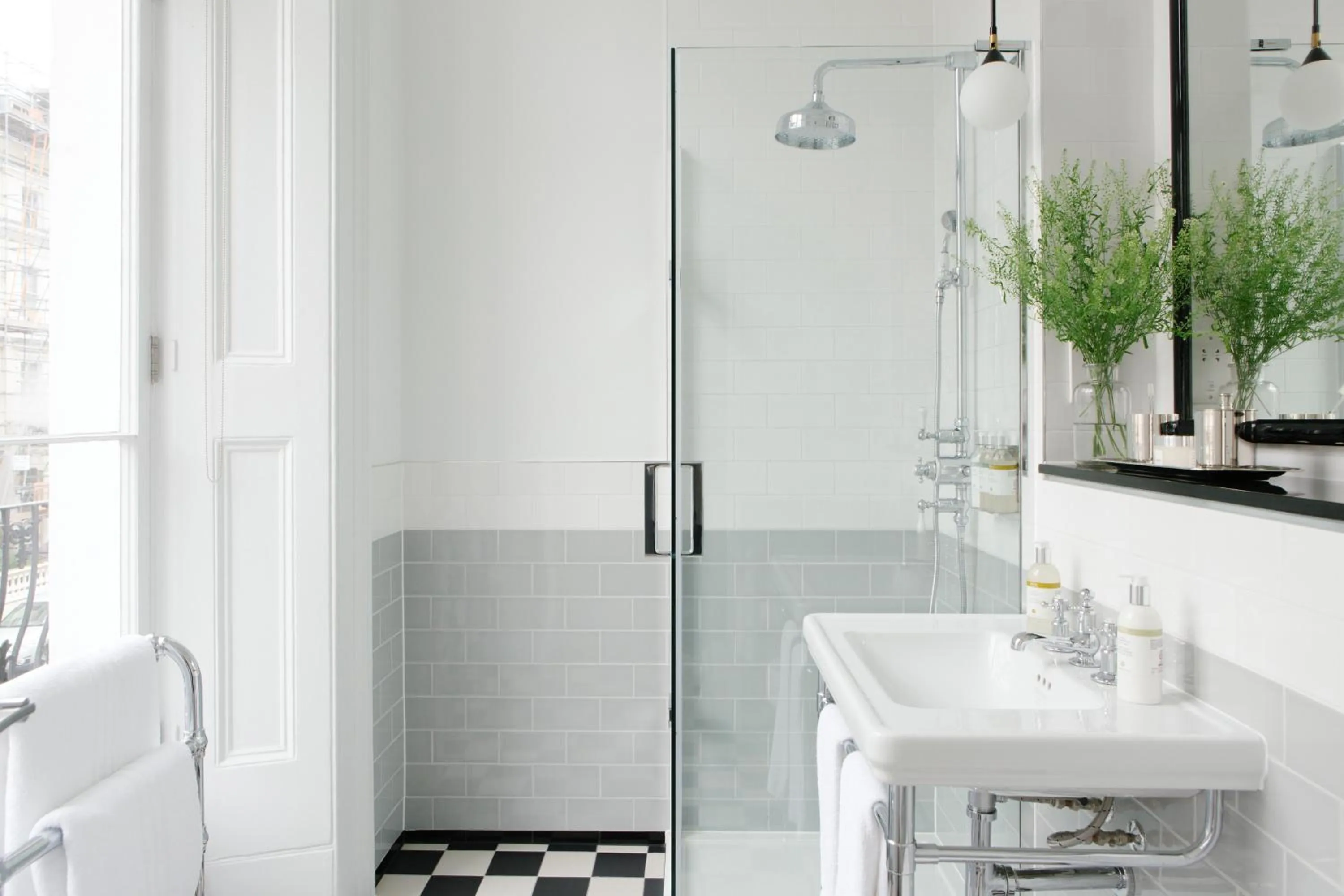 Bathroom in The Laslett