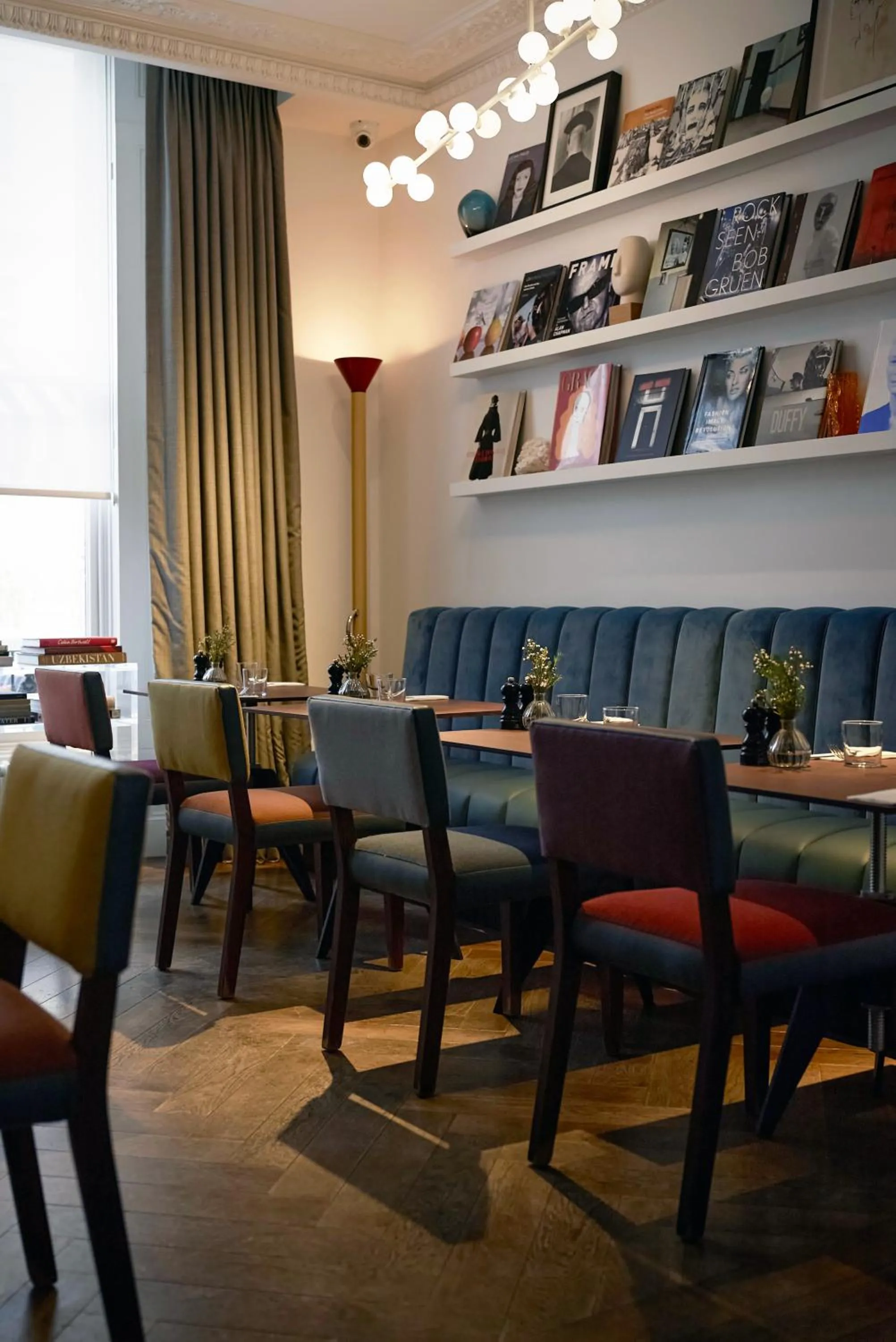 Seating area in The Laslett