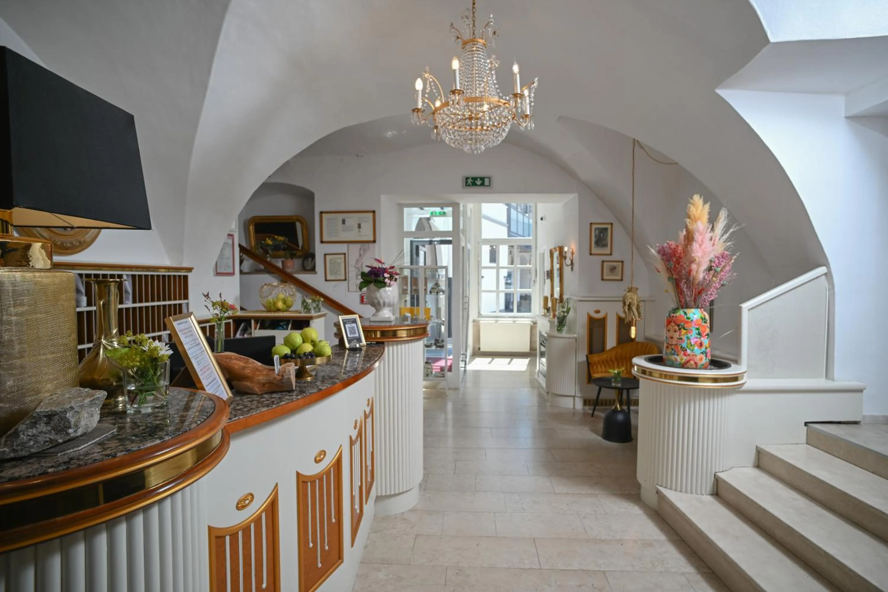 Lobby or reception in Boutique Hotel Goldenes Lamm Villach