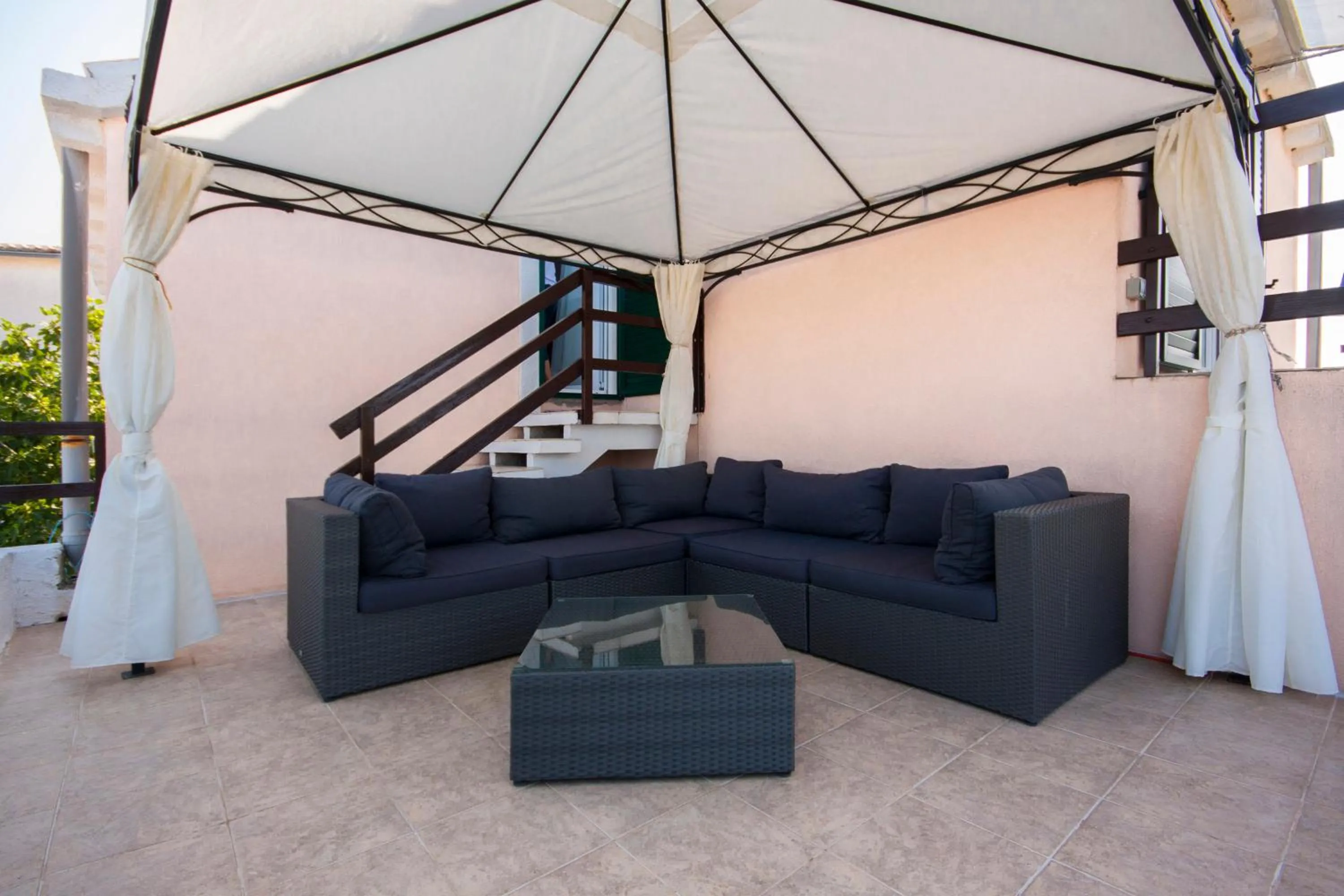 Balcony/Terrace in Villa Perla
