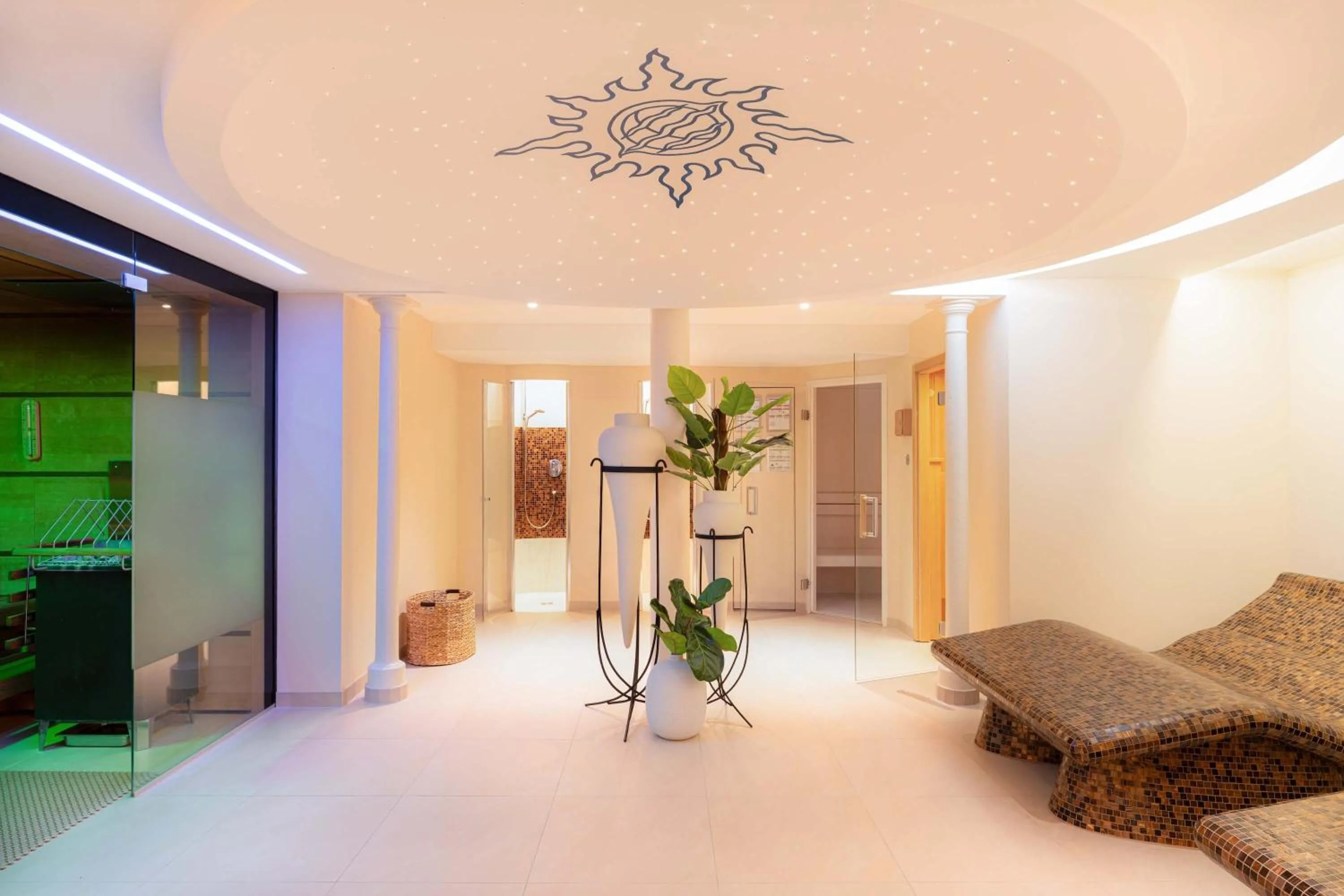 Spa and wellness centre/facilities in Romantik Hotel Die Gersberg Alm mit Panoramablick auf Salzburg