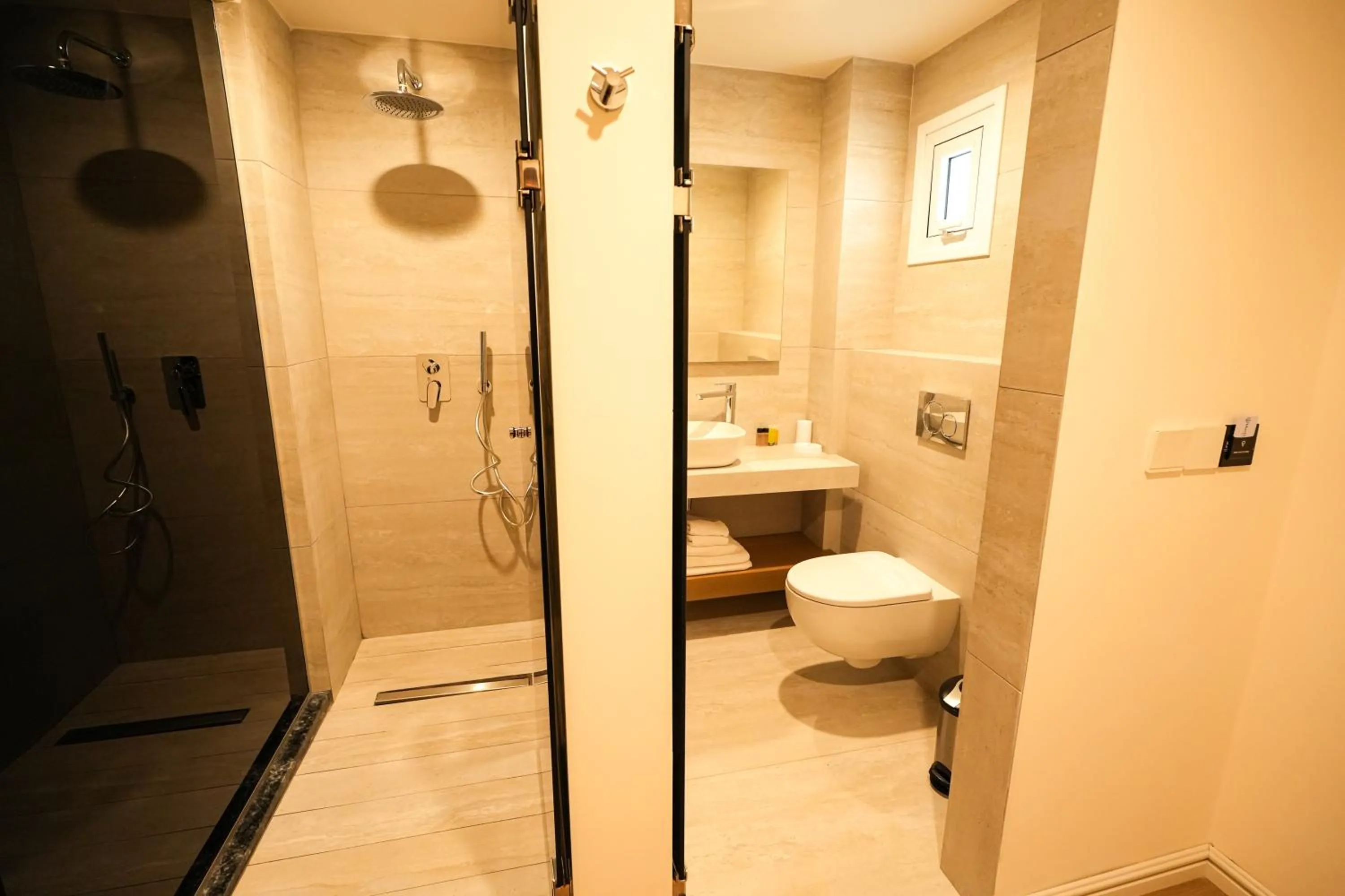 Toilet in Blue Harbour Boutique