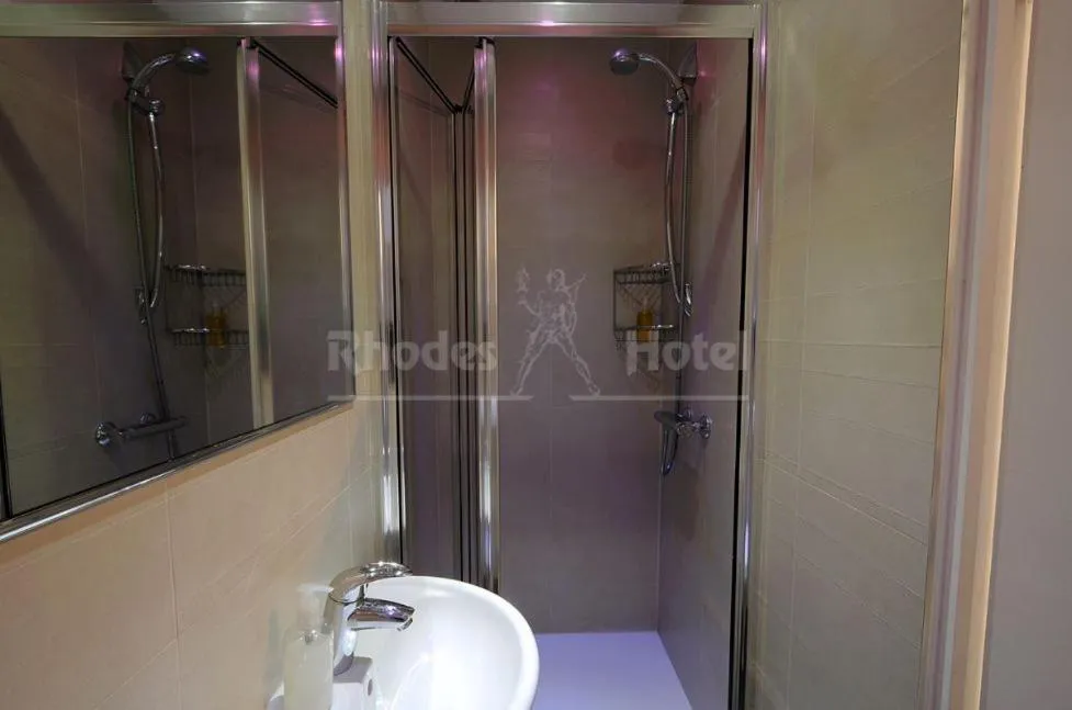 Bathroom in Rhodes Hotel